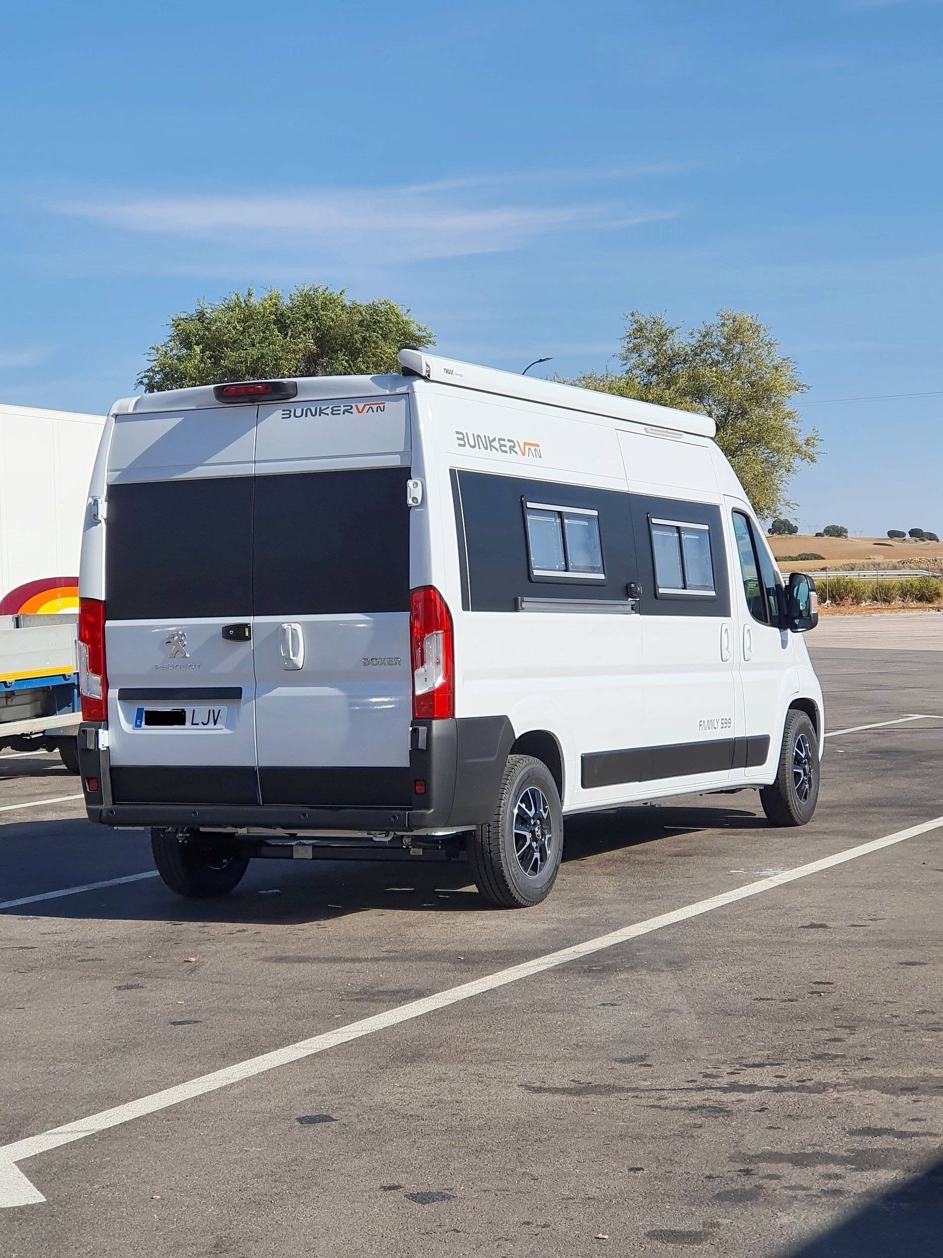 Bunkervan Family 599