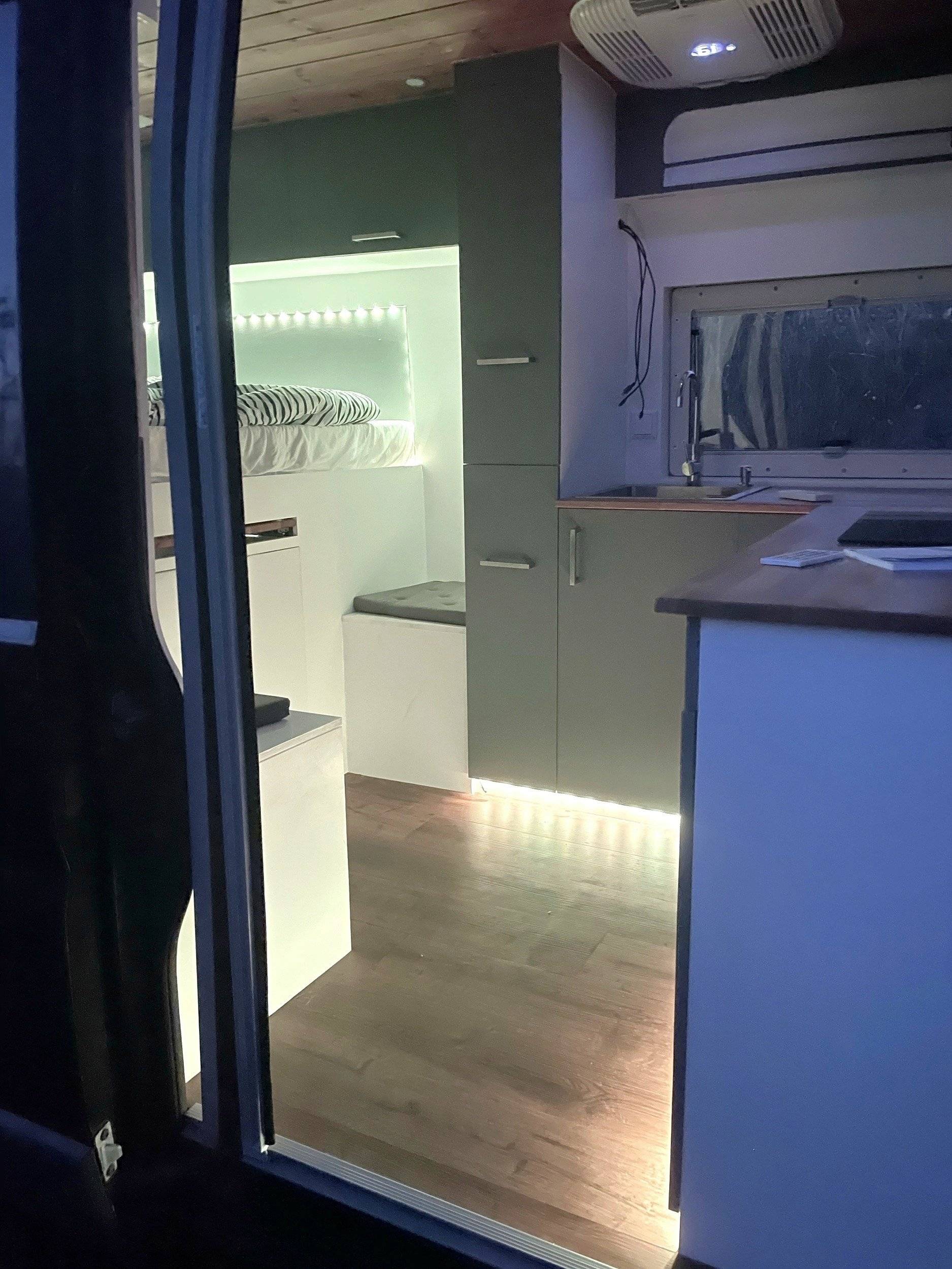 Sunlight Citroën jumper