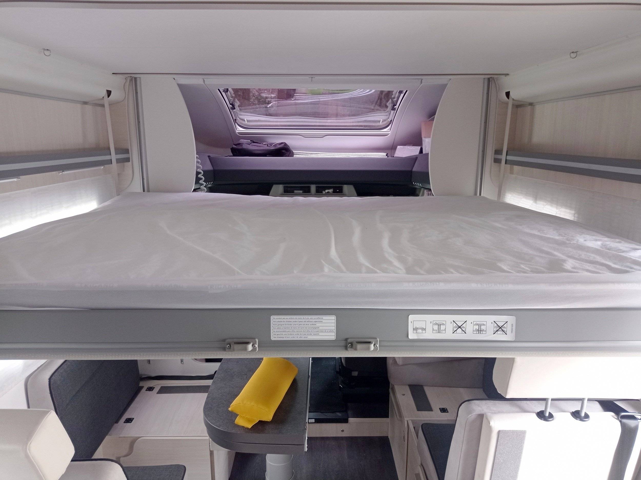 Challenger Challenger 380