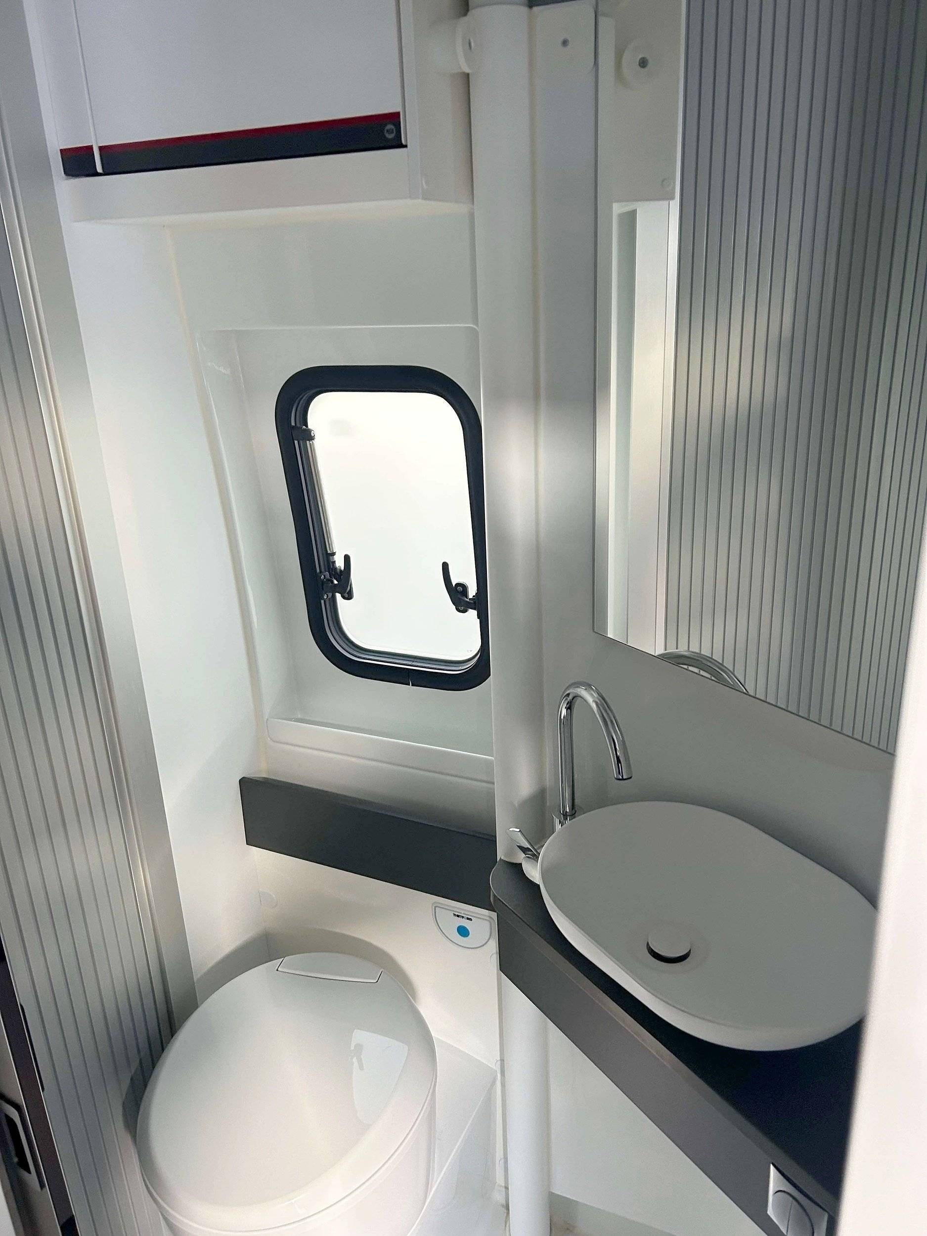 Adria 640 SGX TWIN SPORT