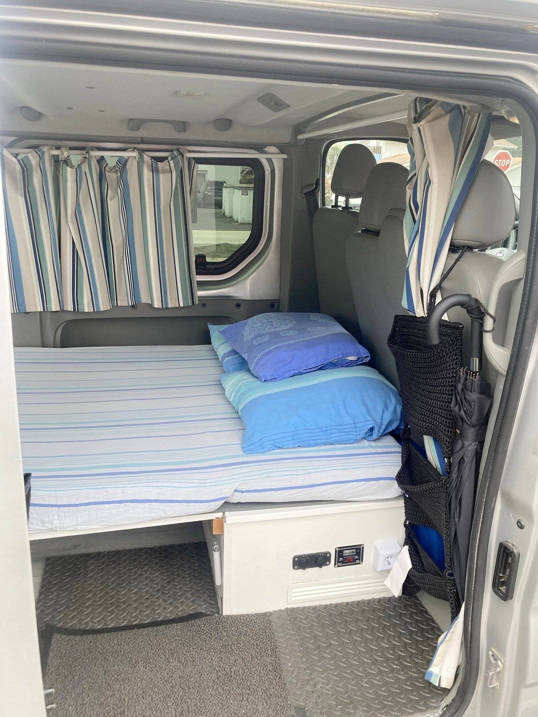 Nissan Primastar l2h1, 2,5 l 140