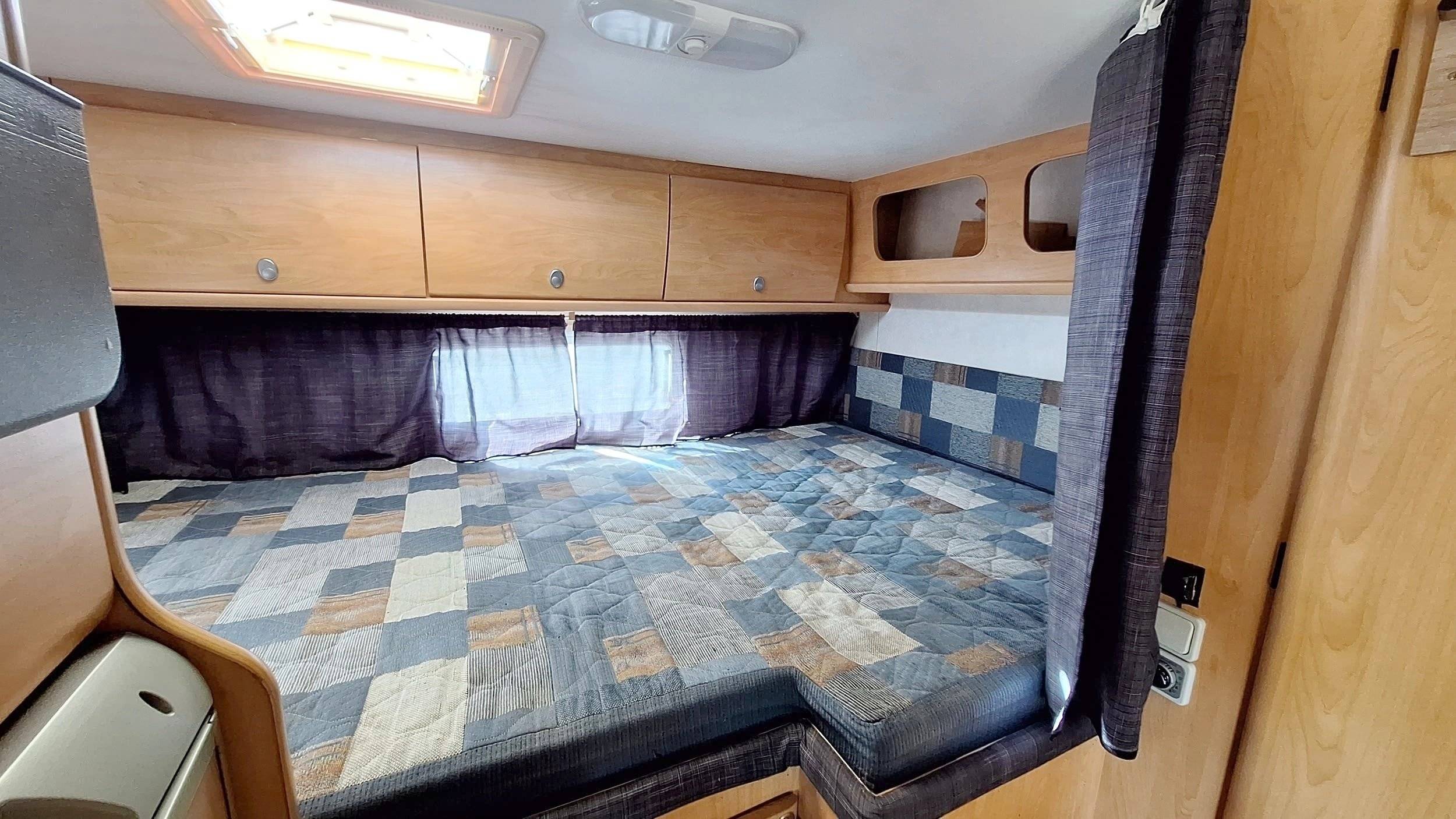 Challenger Transit 2,2 l TDCi 110 ch.