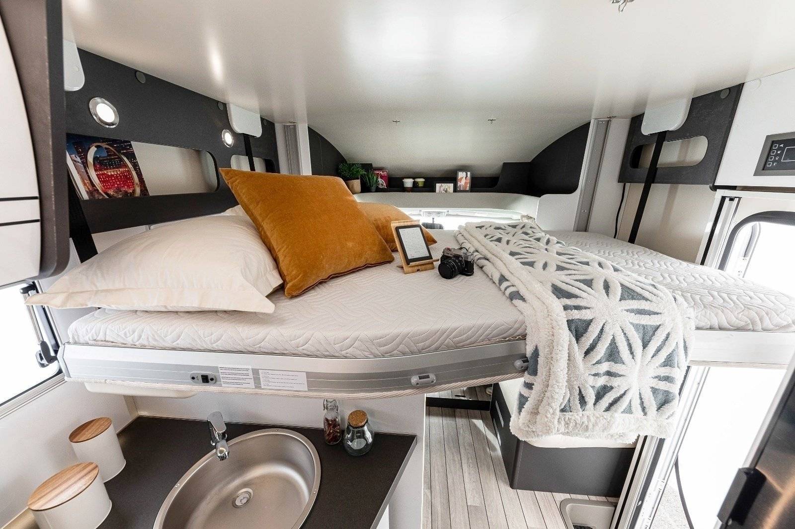 Schlafplätze Ford Transit 2,0 l 170 ch - Yescapa