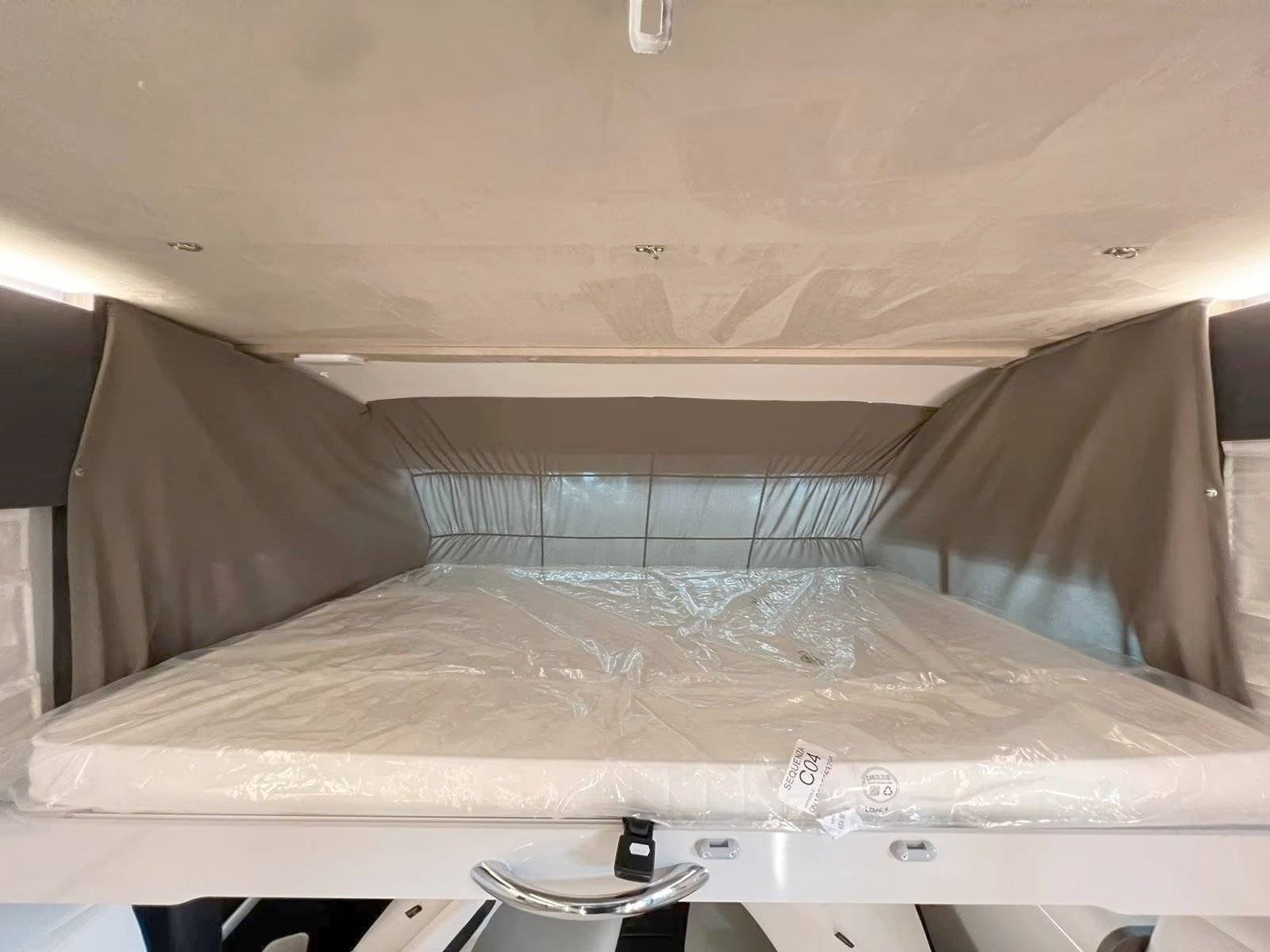 Schlafplätze Fiat Ducato 2,3 l 180 ch - Yescapa