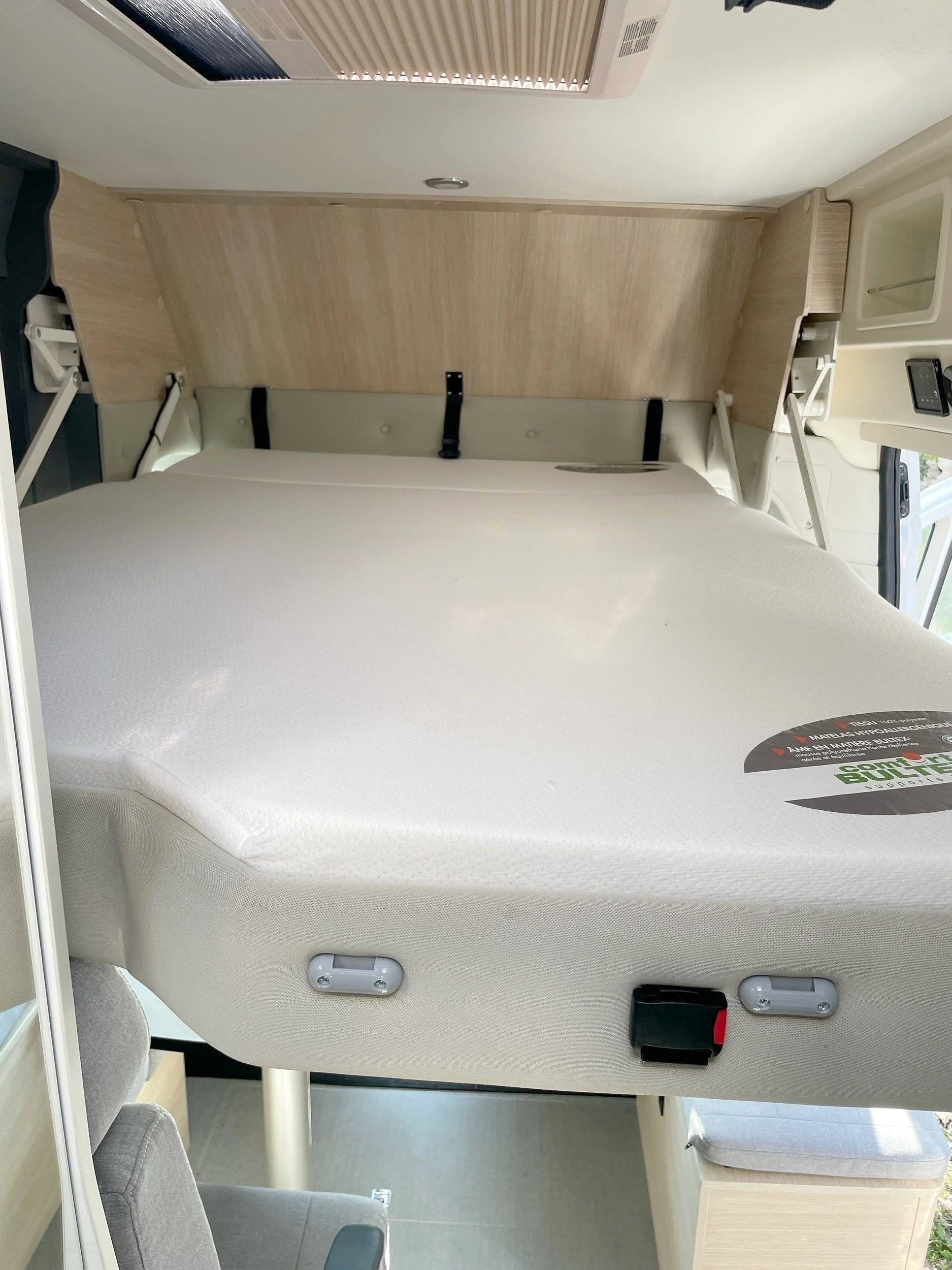 Slaapplaatsen Fiat Ducato 2,3 l Multijet 130 ch. - Yescapa