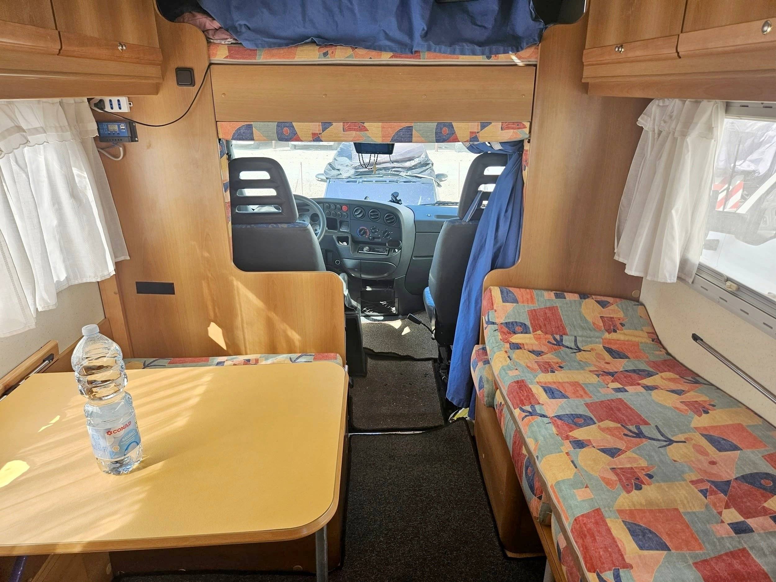 Coin repas Iveco Daily 35S11 - Yescapa