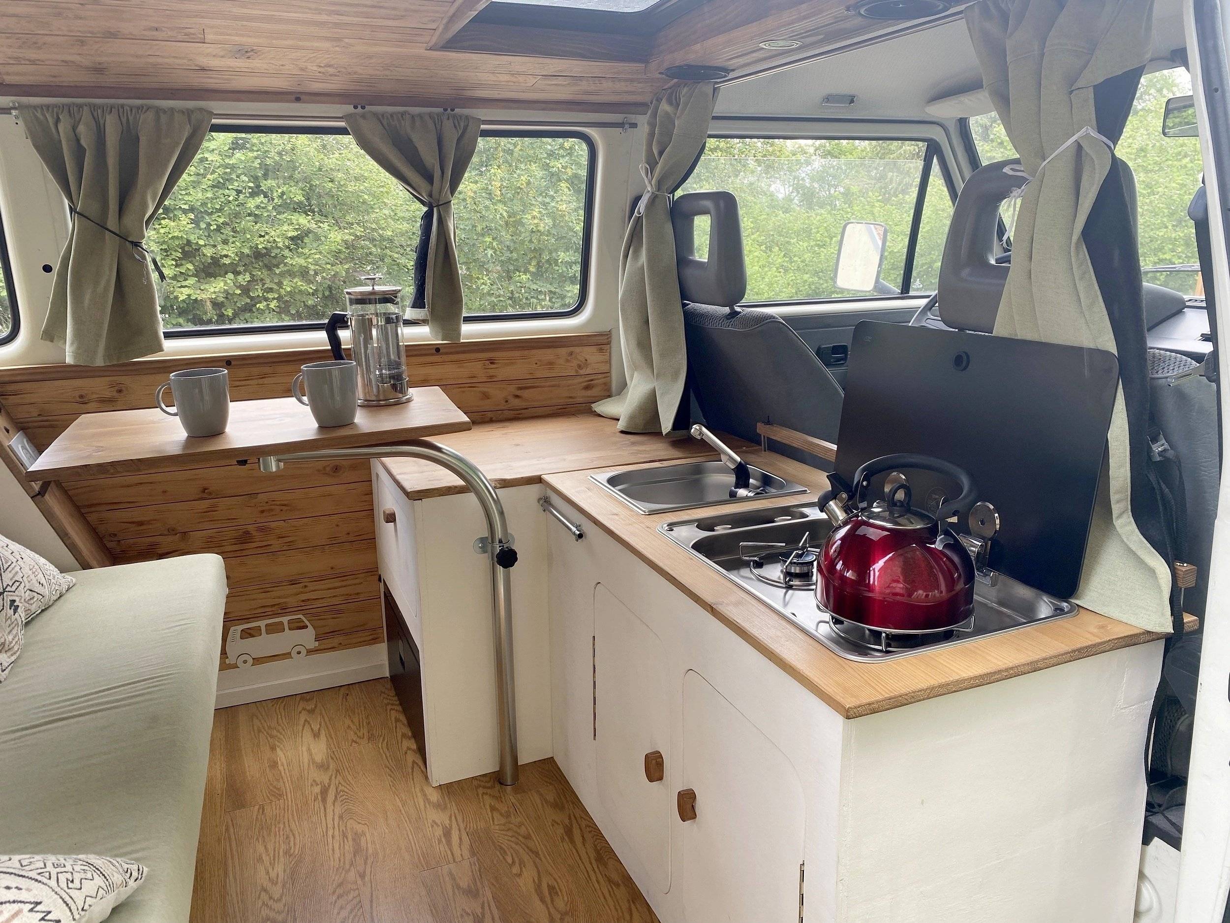 Tom &amp; scie Volkswagen Transporter