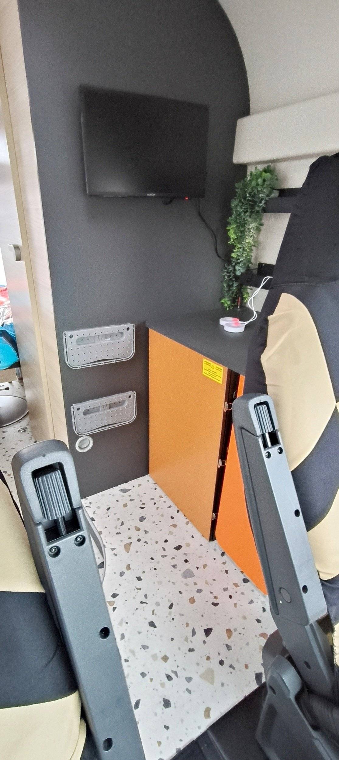 Challenger  Challenger Sunset Edition