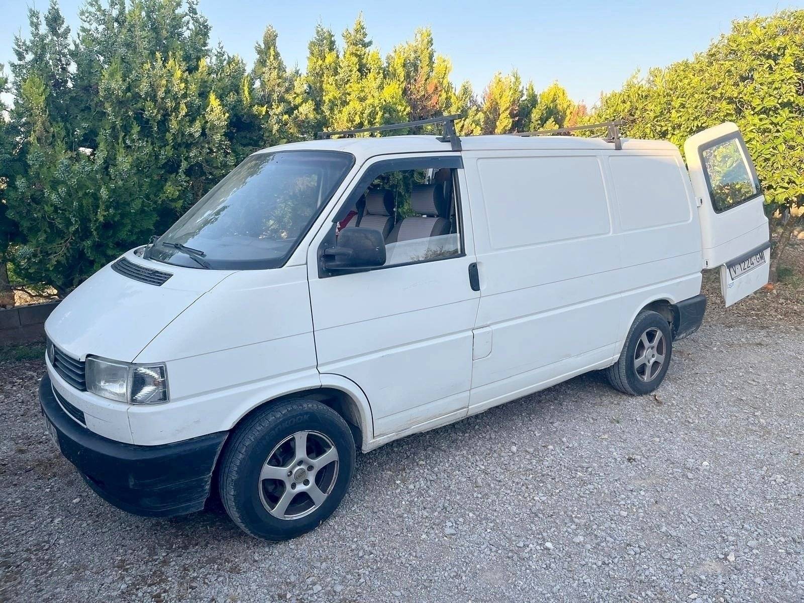Vista del vehículo ángulo delantero Volkswagen - Yescapa