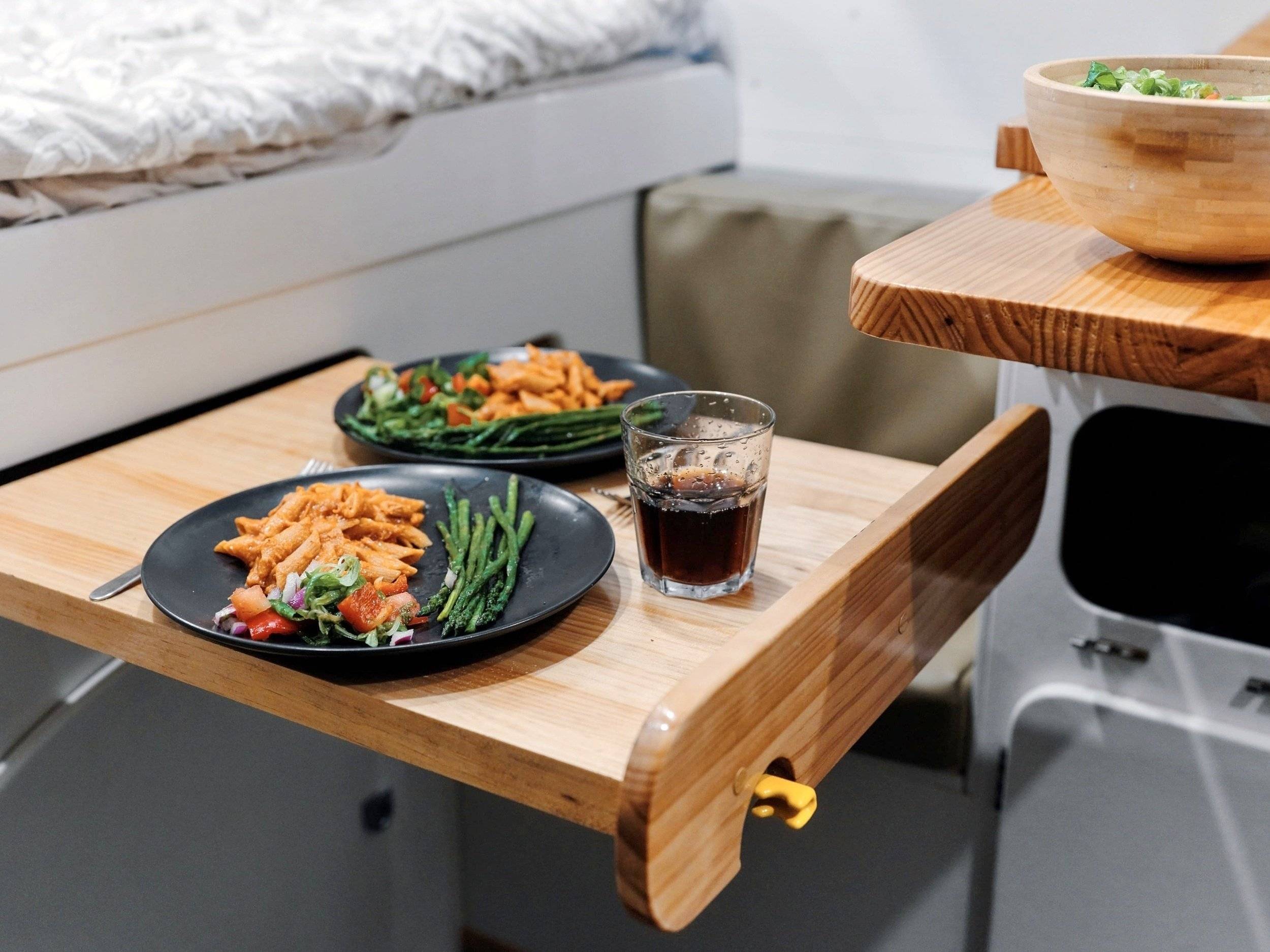 Dining Area Volkswagen Crafter 2025 - Yescapa