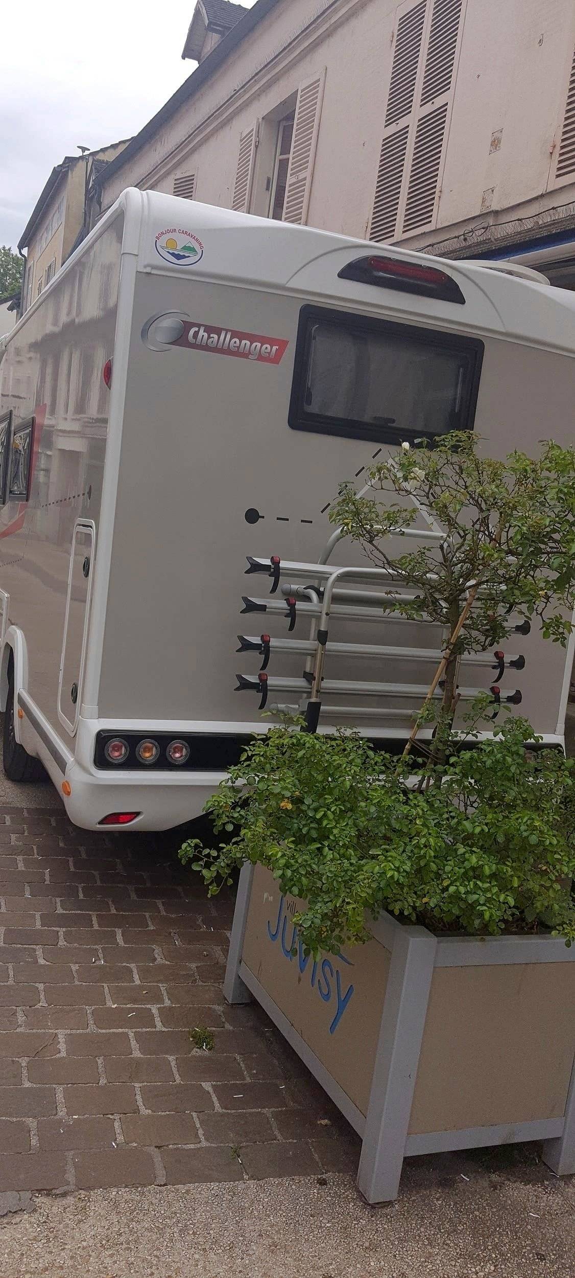 Challenger 380 GRAPHITE