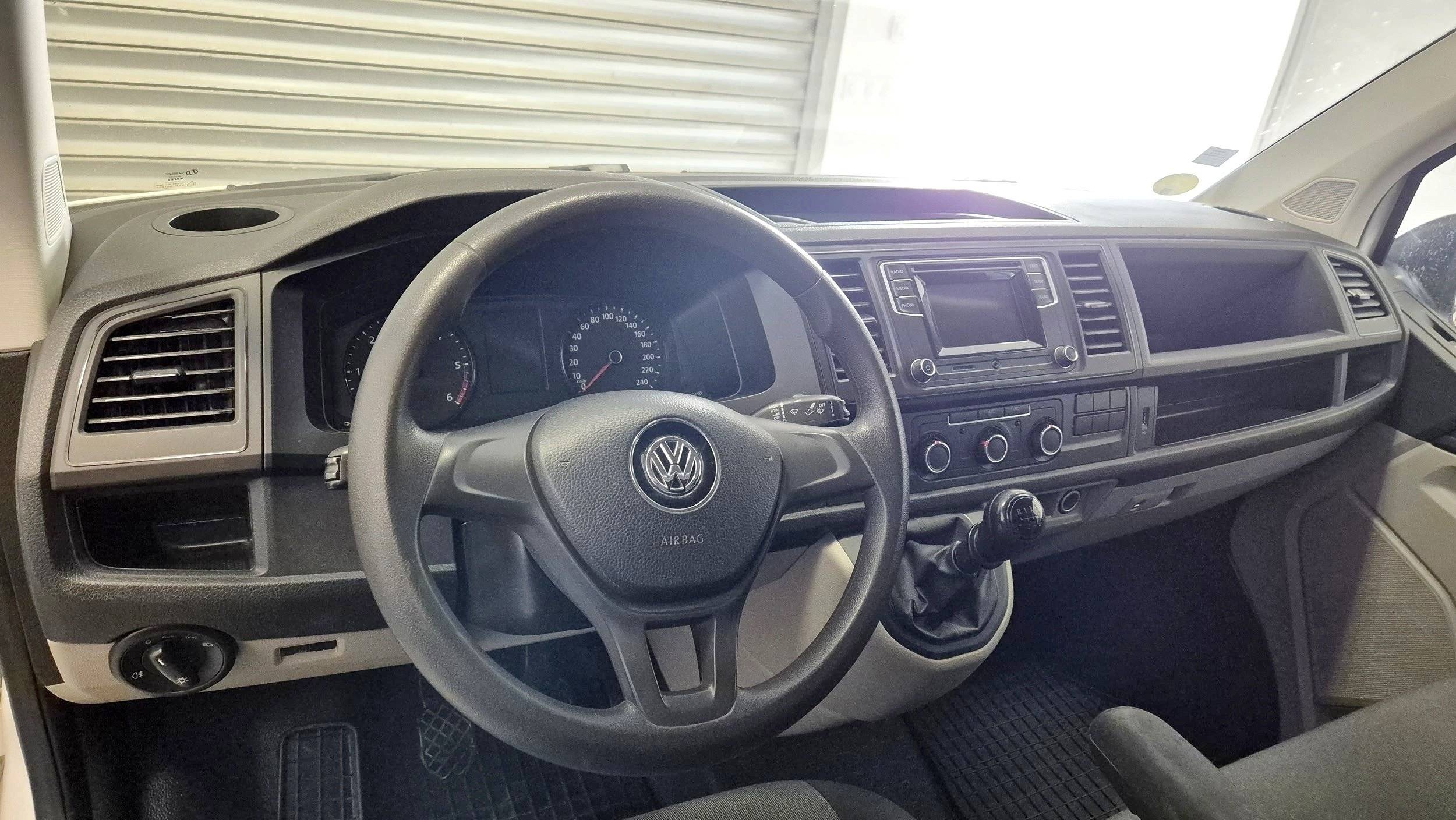 Volkswagen T6 2 l TDI 150 ch