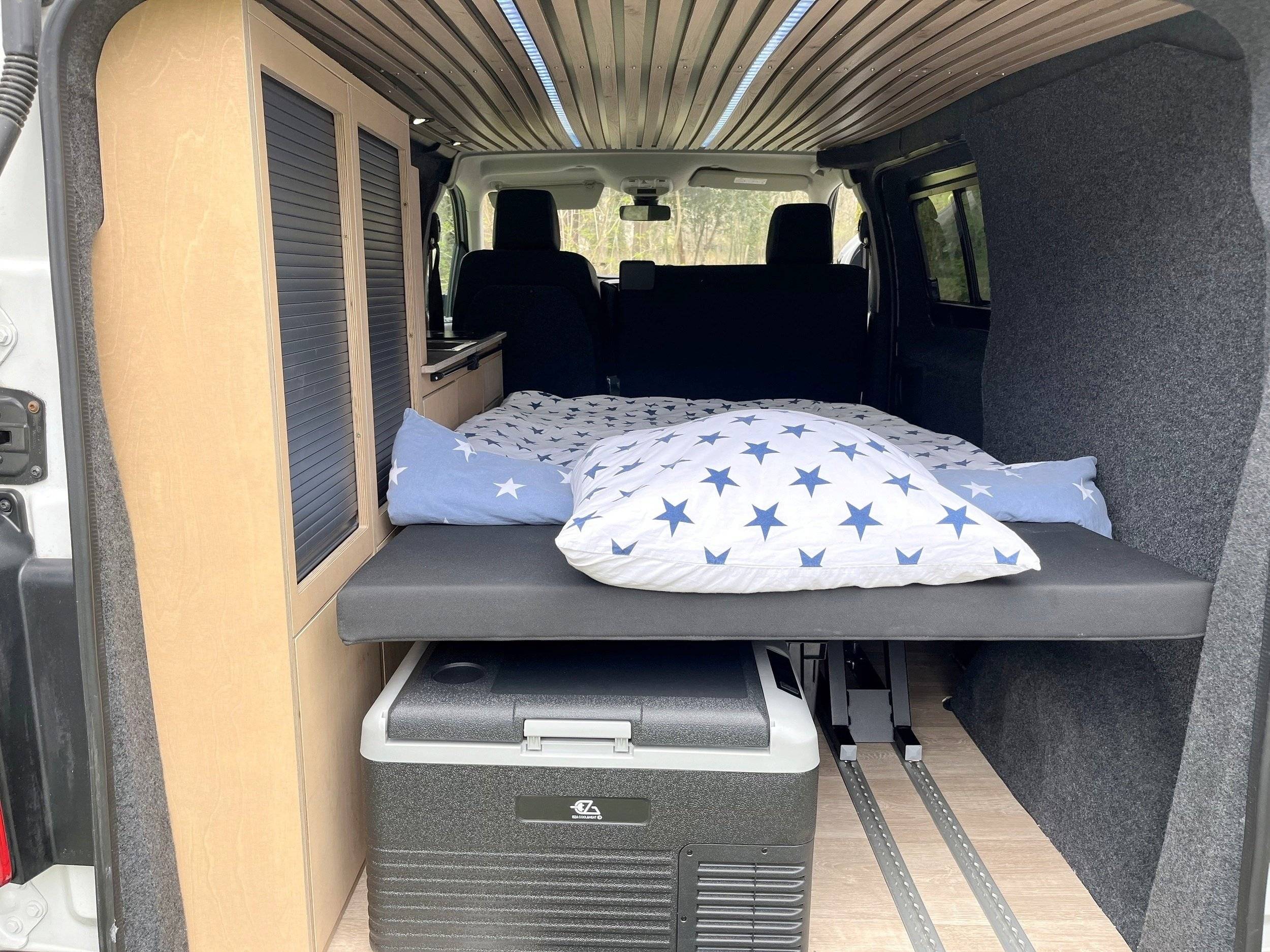 Concept Van Loisirs Expert 180 ch eat8