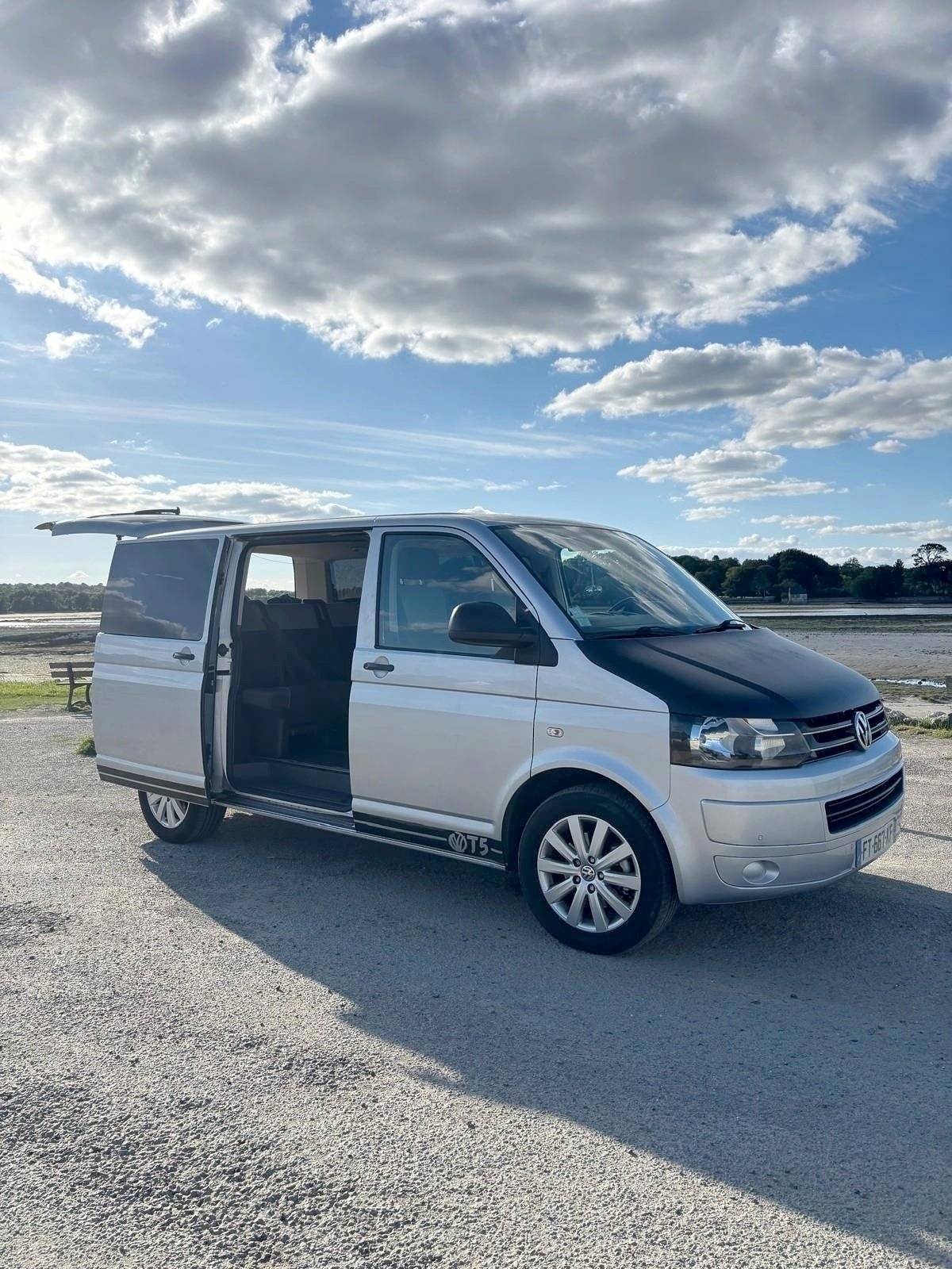 Vista del vehículo ángulo delantero Volkswagen - Yescapa