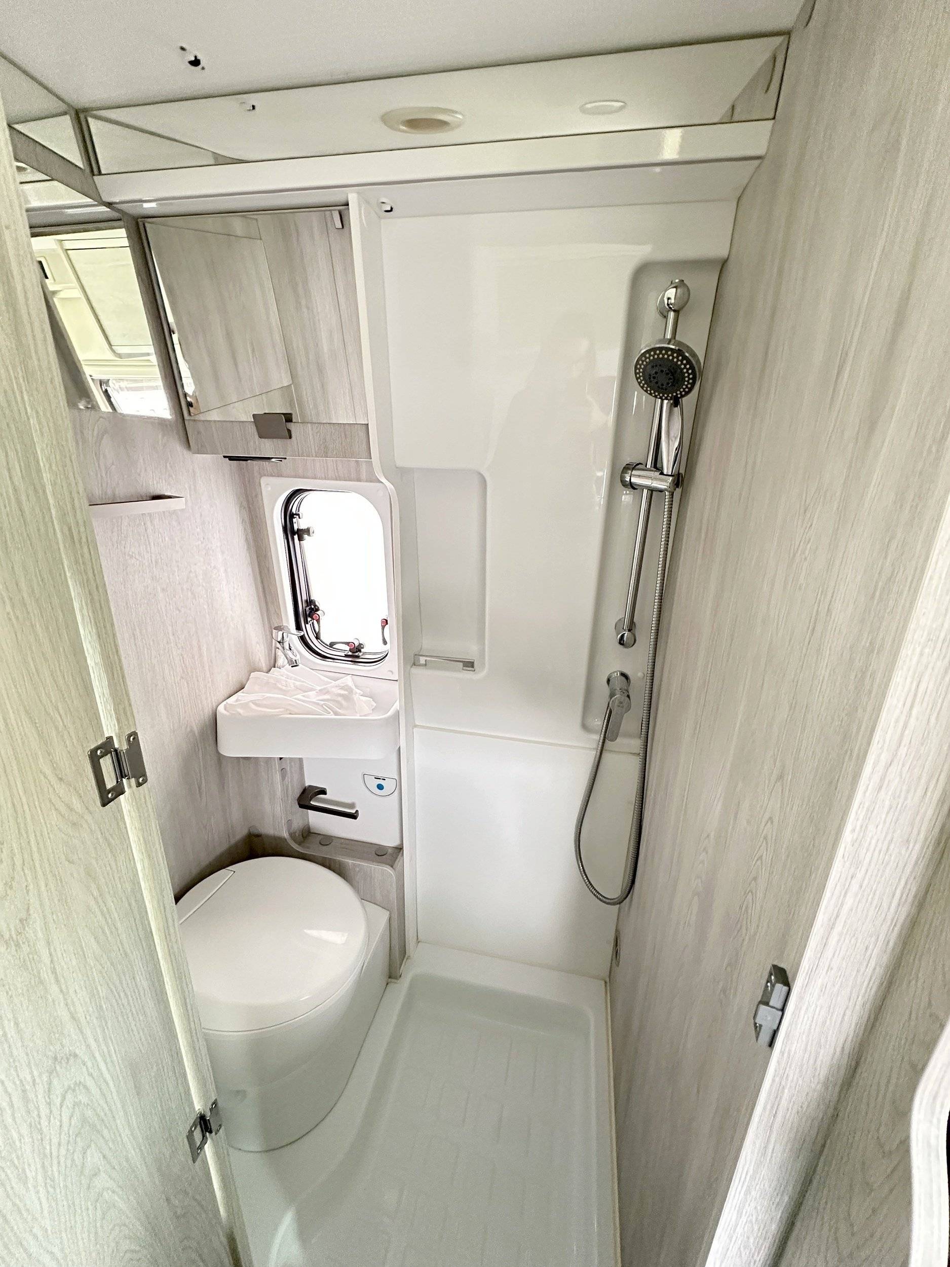 Roller Team 35 light 2,4 l 140 ch.