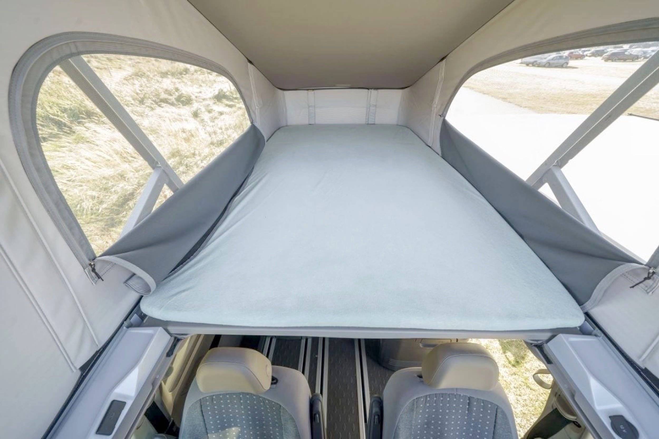Volkswagen T7 California Ocean