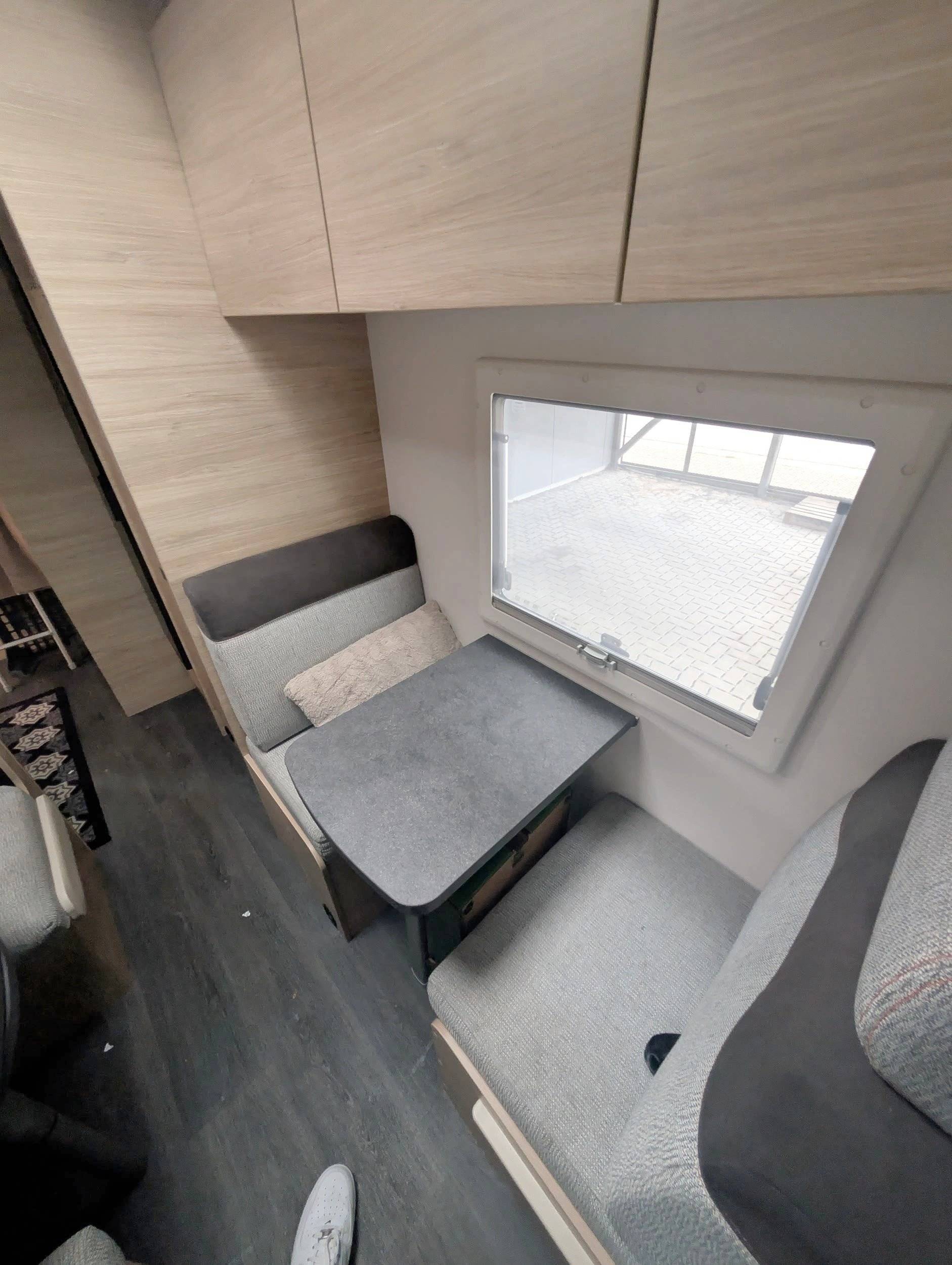 Chausson C 656 First Line