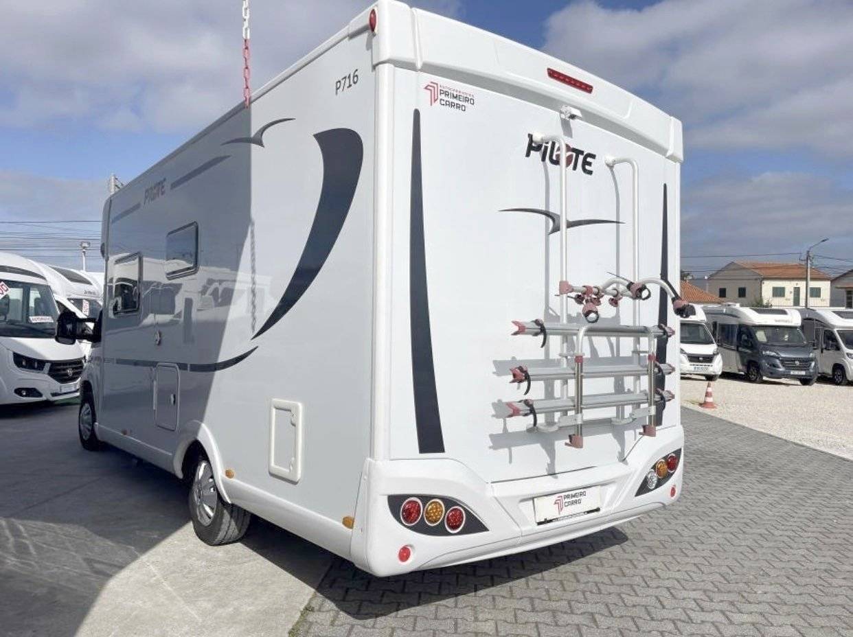 Pilote P716 P Essentiel