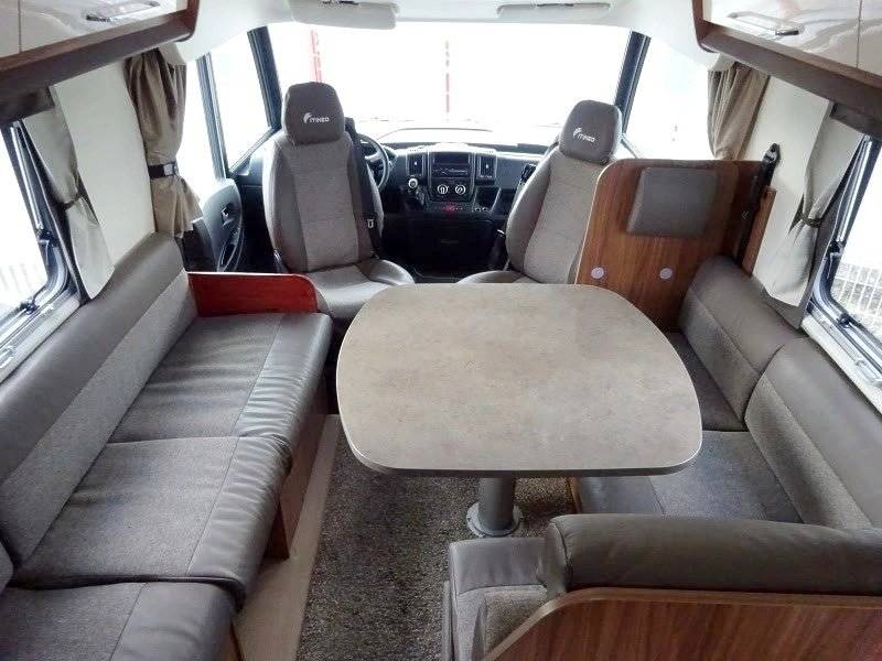 Dinette Fiat 2,3 l 130 ch. - Yescapa