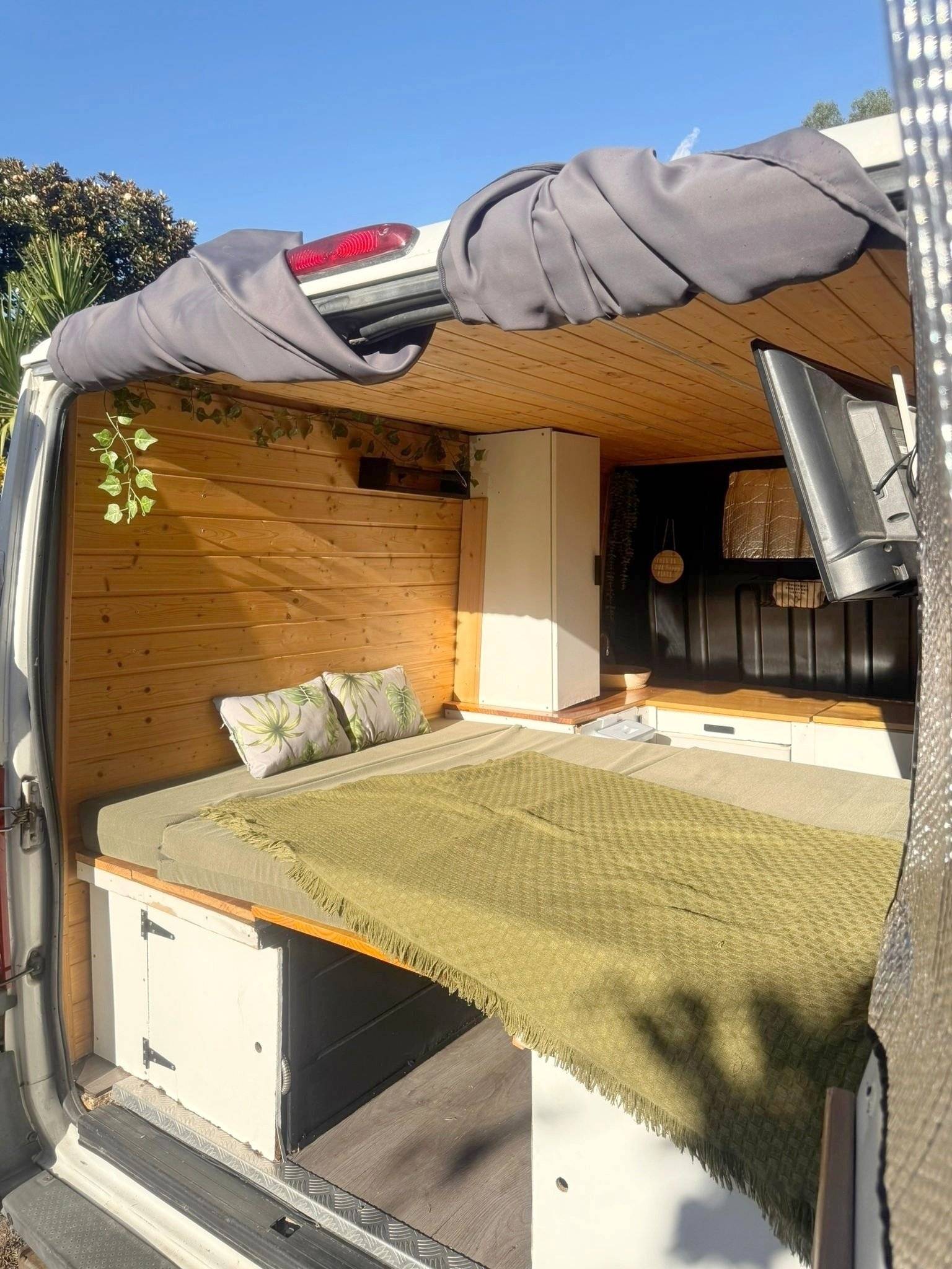 Berth Peugeot Peugeot boxer - Yescapa