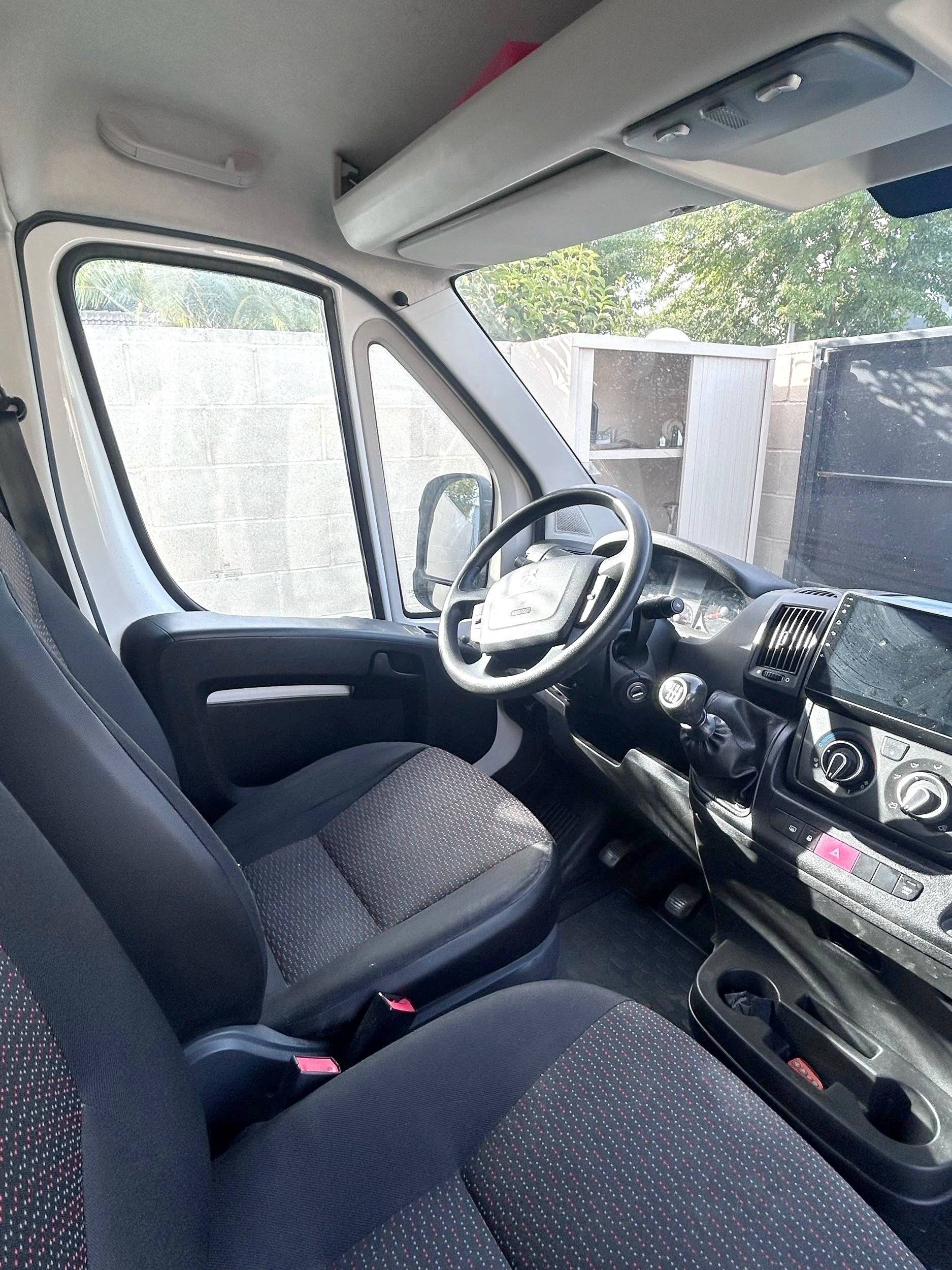 Peugeot Boxer 2,2 l 120 ch.