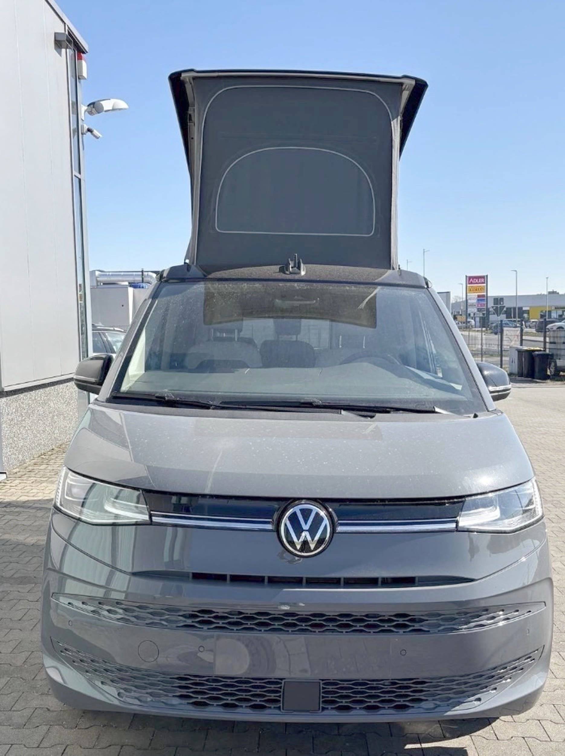 Volkswagen T7 California Ocean