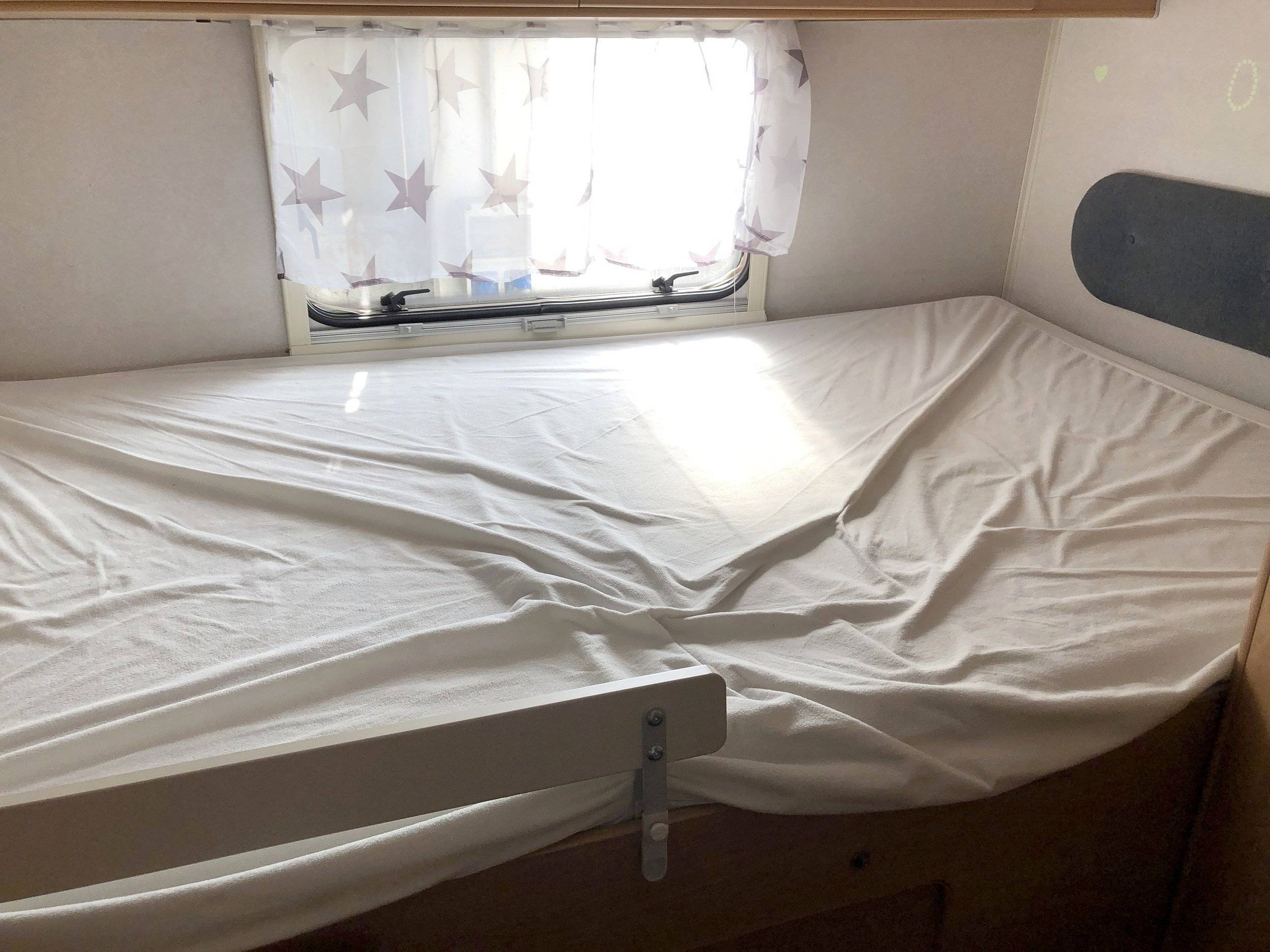 Couchages Fiat Ducato 2,2 l 100 ch - Yescapa