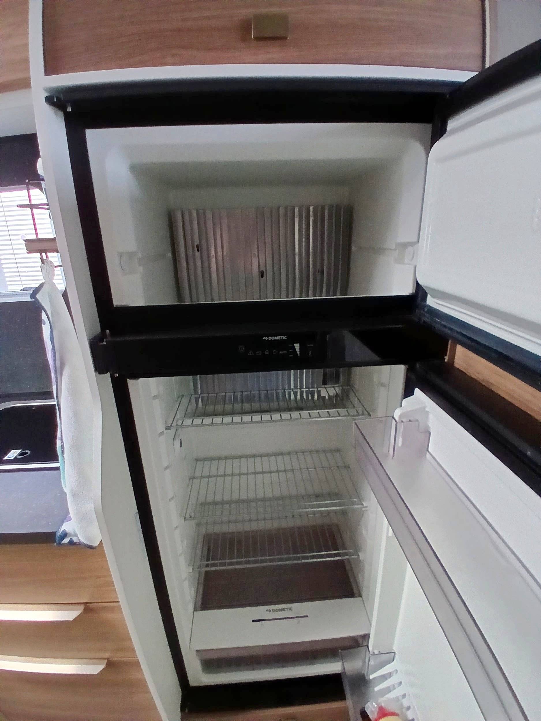 Pilote P 696 D Essentiel