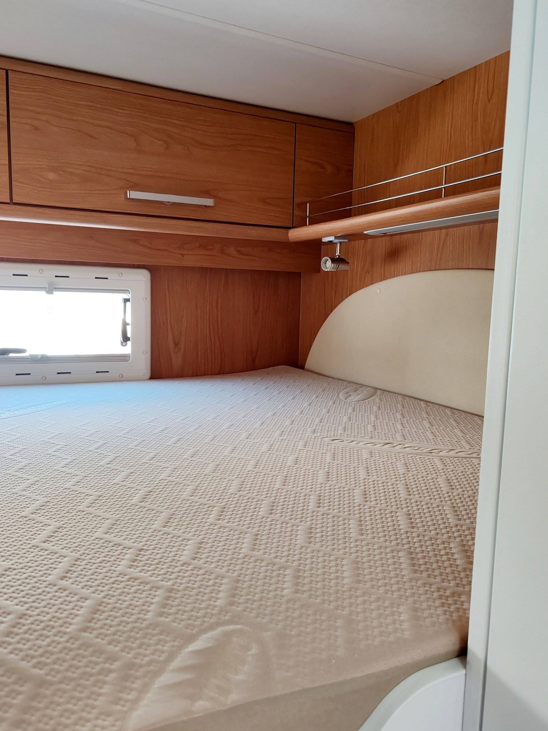 Couchages Fiat Fiat Ducato Multijet 2.3 130CV - Yescapa