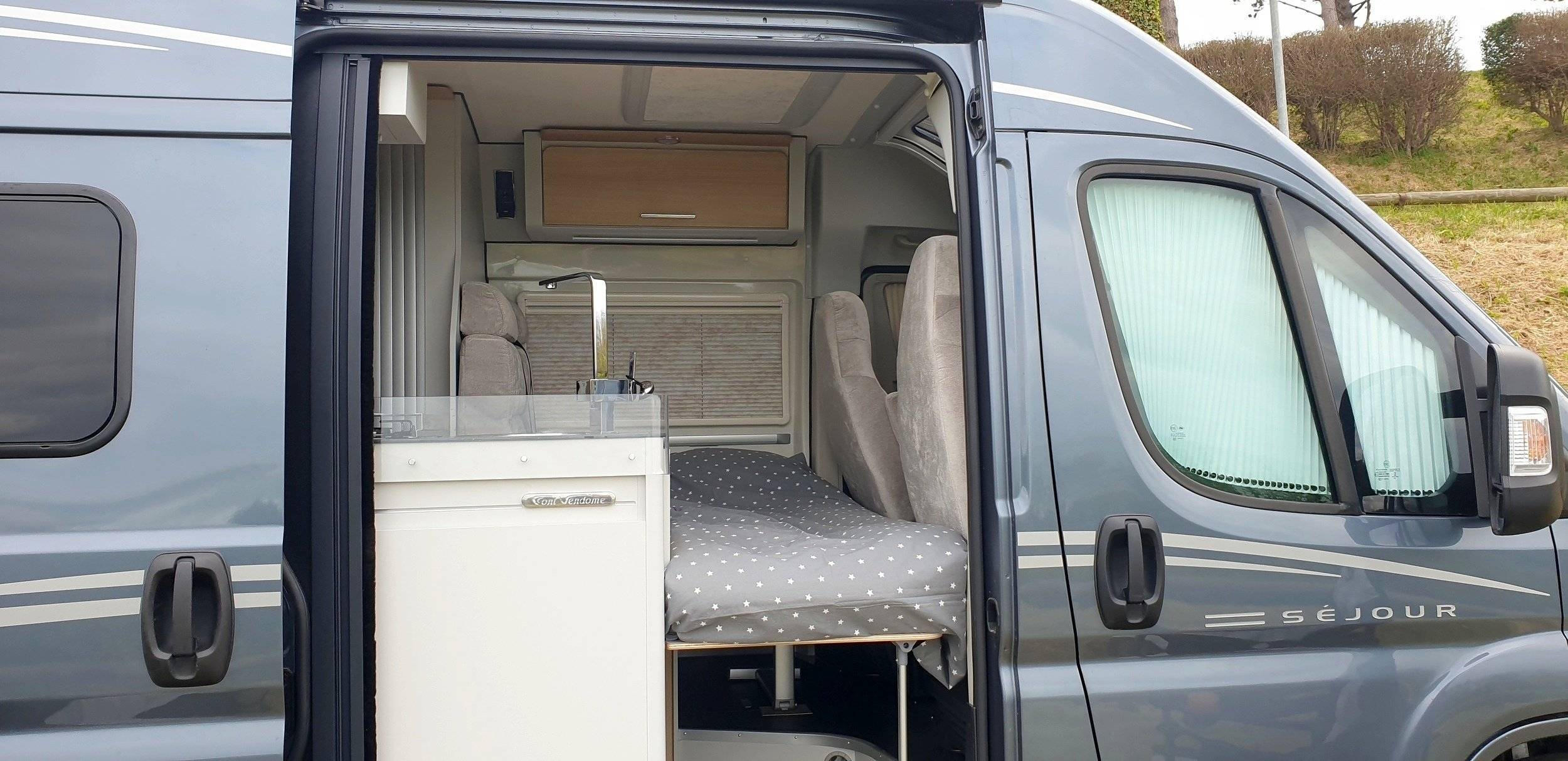 Font Vendôme Leader Camp