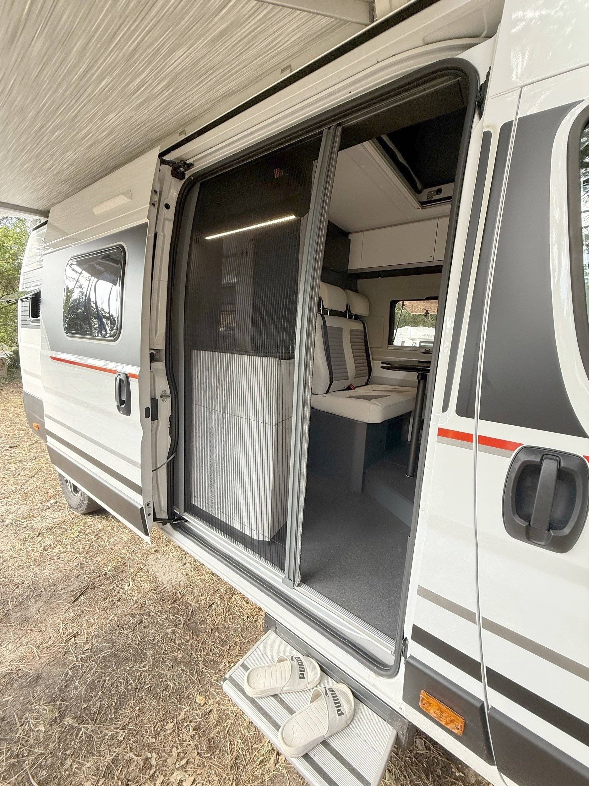 Adria Twin 640 SGX Plus