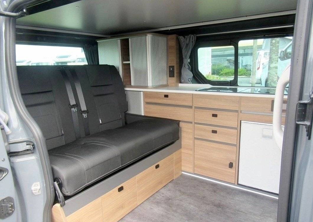 Dinette Renault Renault Trafic - Yescapa
