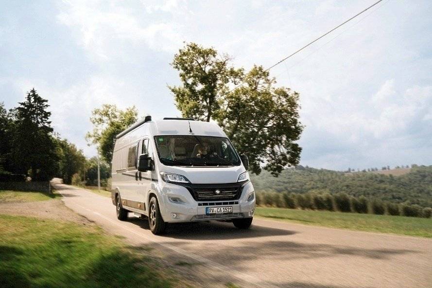 Front view from 3/4 Fiat Fiat ducato - Yescapa