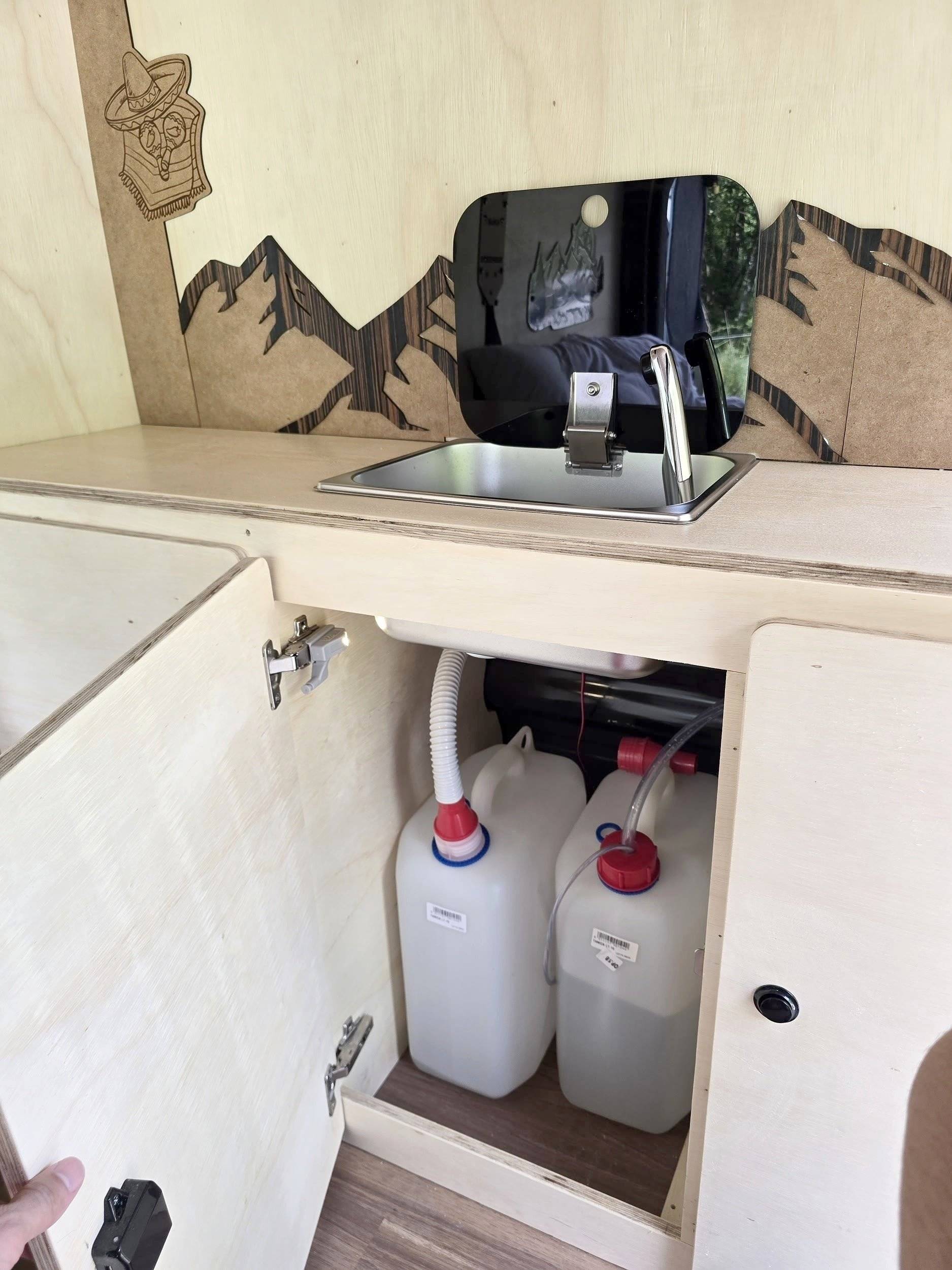 Berth Renault Trafic - Yescapa