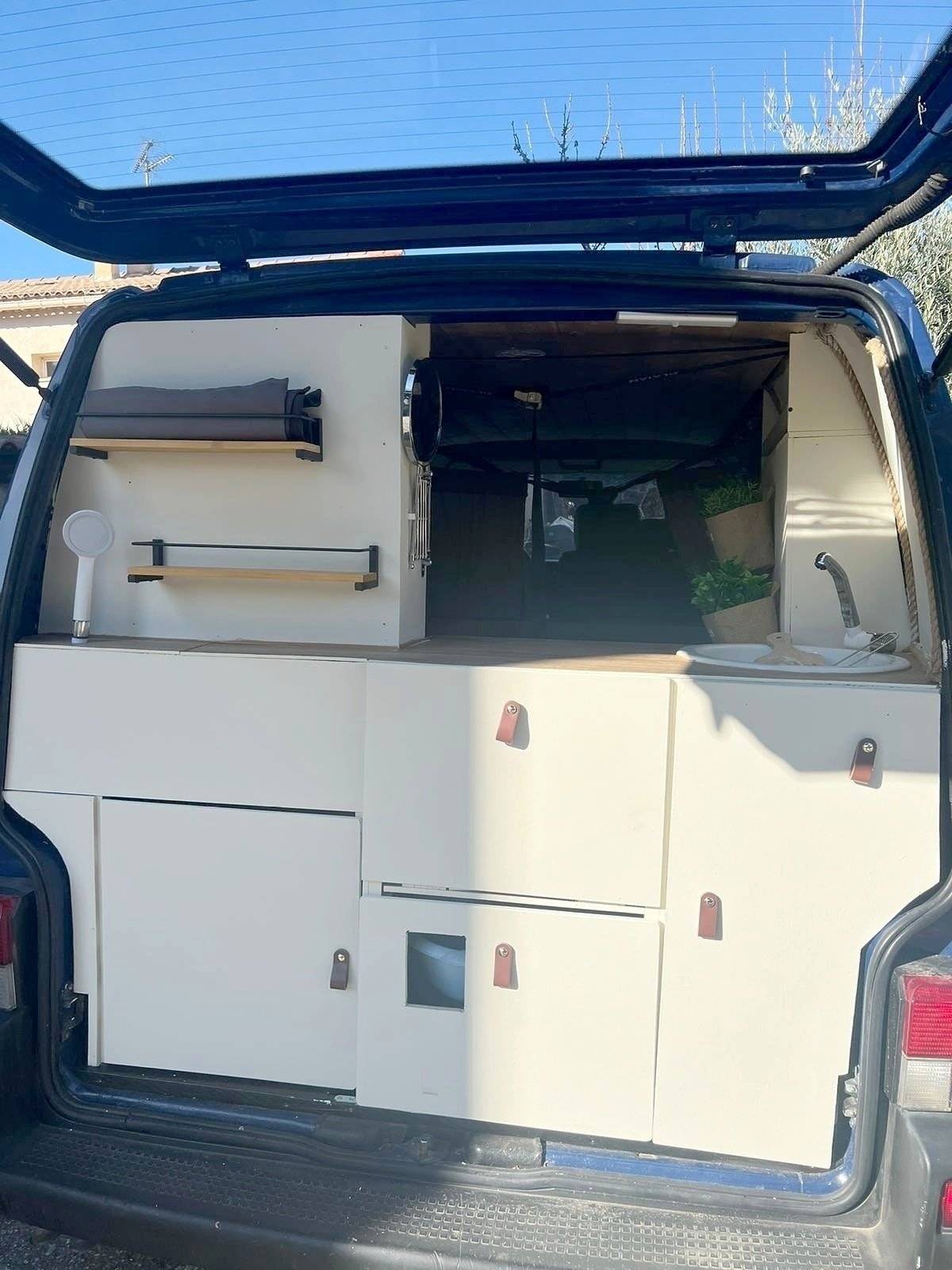 Volkswagen Transporter T4 2.4D