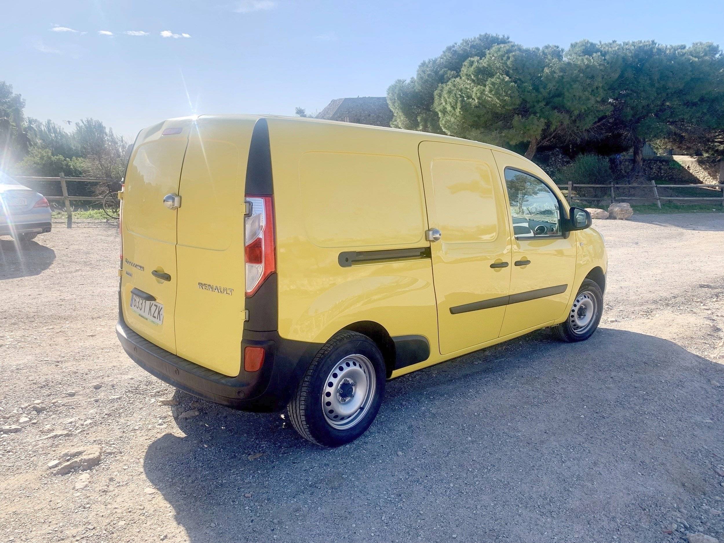 Kochnische Renault Kangoo Maxi - Yescapa