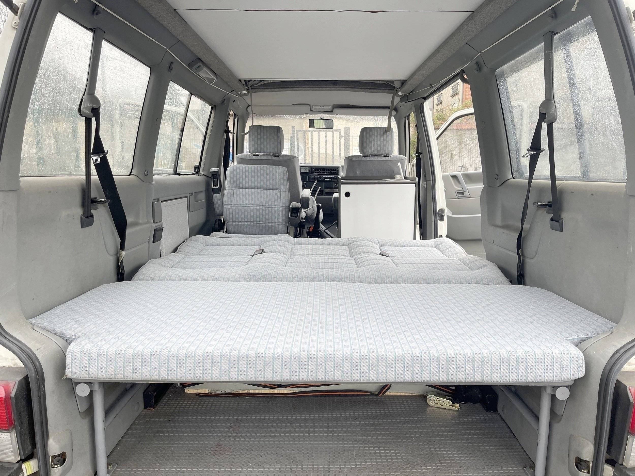 Volkswagen Transporter T4 2.4D