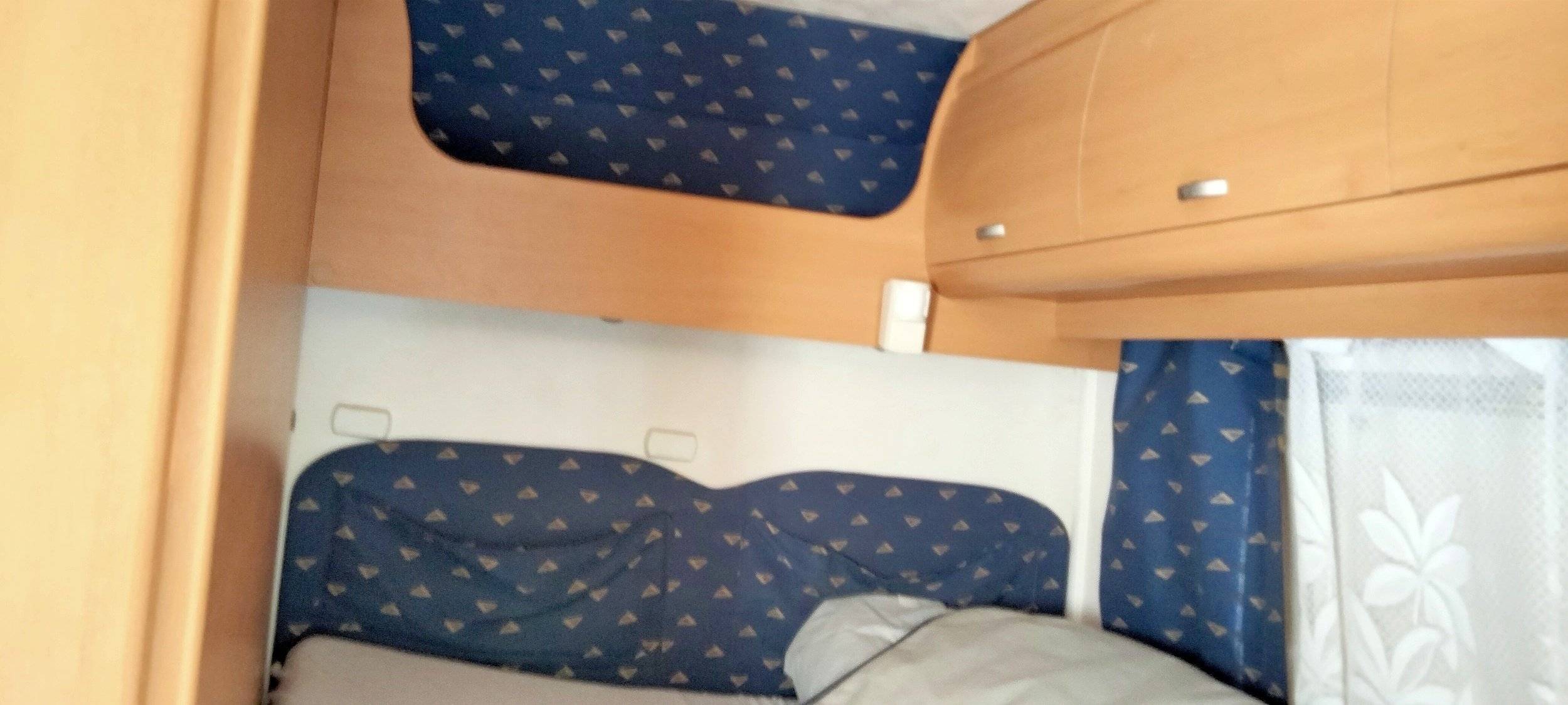 Couchages Fiat Fiat ducato 2.8l JTD - Yescapa