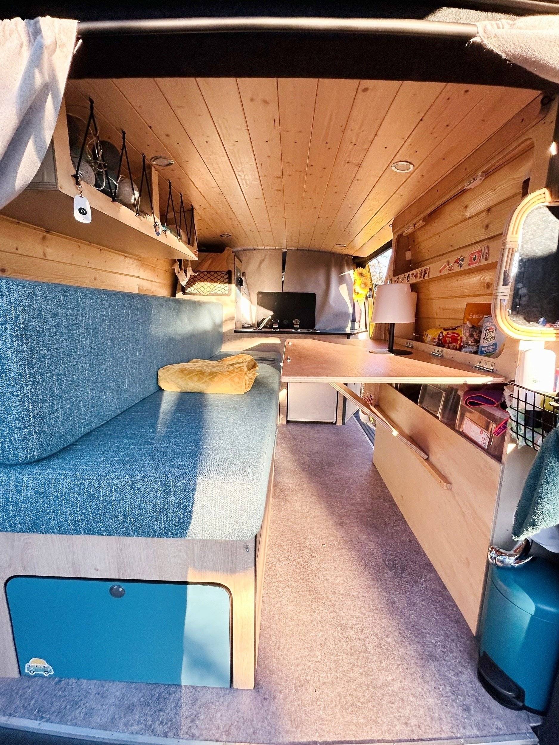 Volkswagen T5 2,5 l 102 ch