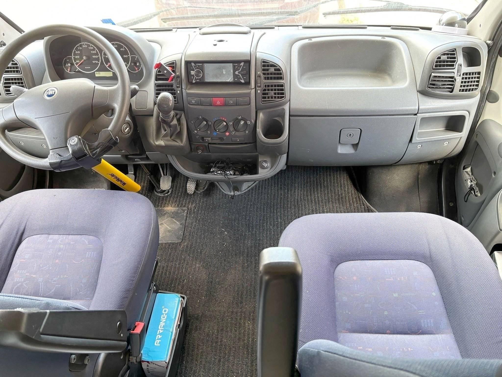 Challenger Challenger 151