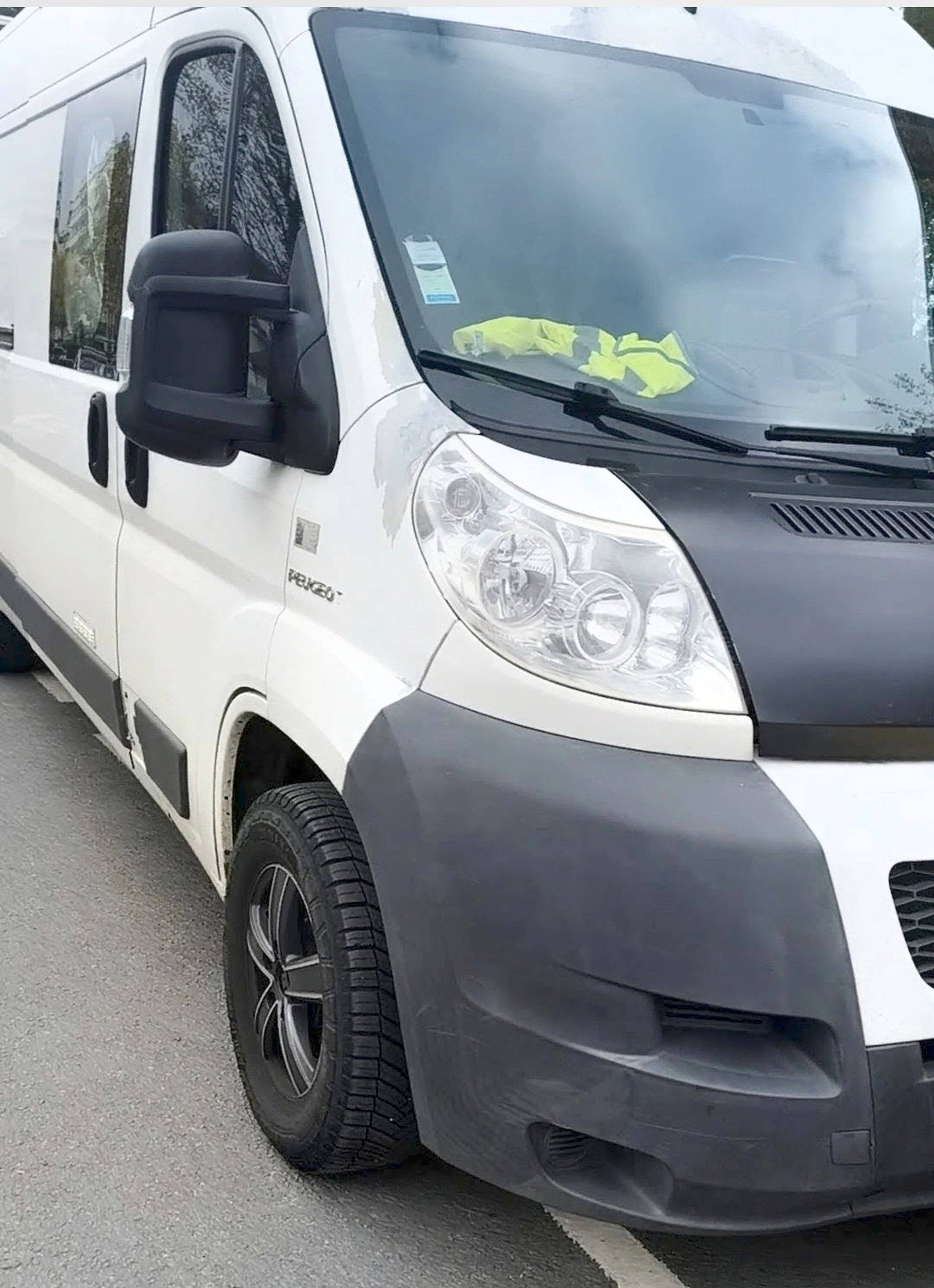 Peugeot Boxer 2,2 l hdi 130 ch