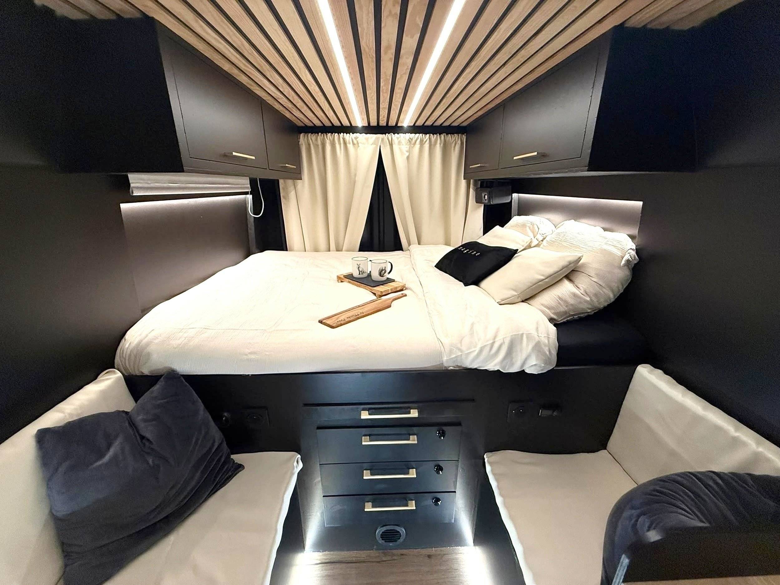 Berth Peugeot Boxer 2,0 l 130 ch - Yescapa