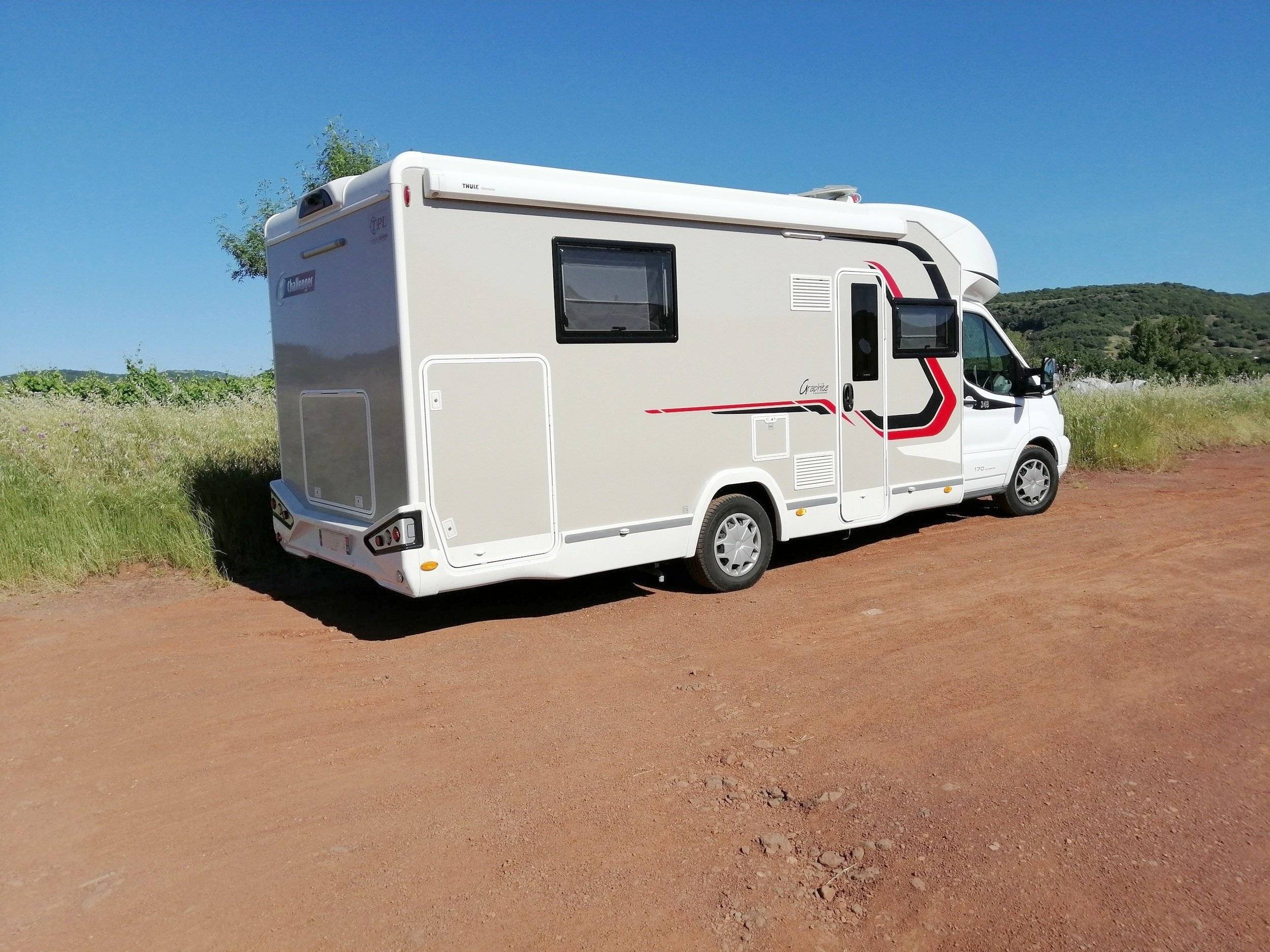 Challenger 348 XLB Graphite