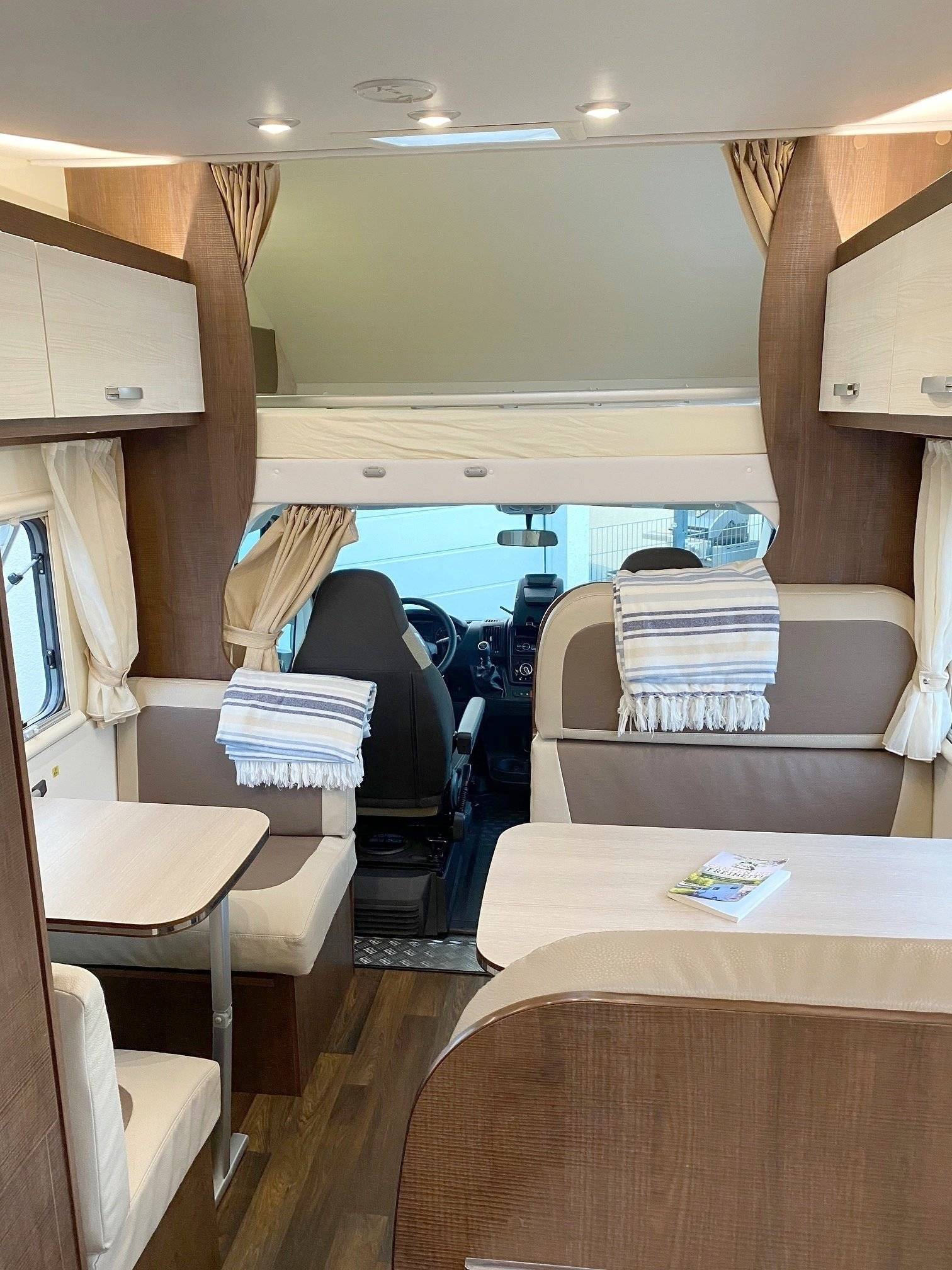 Coin repas Fiat Ducato 2,3 Multijet 150 PS - Yescapa