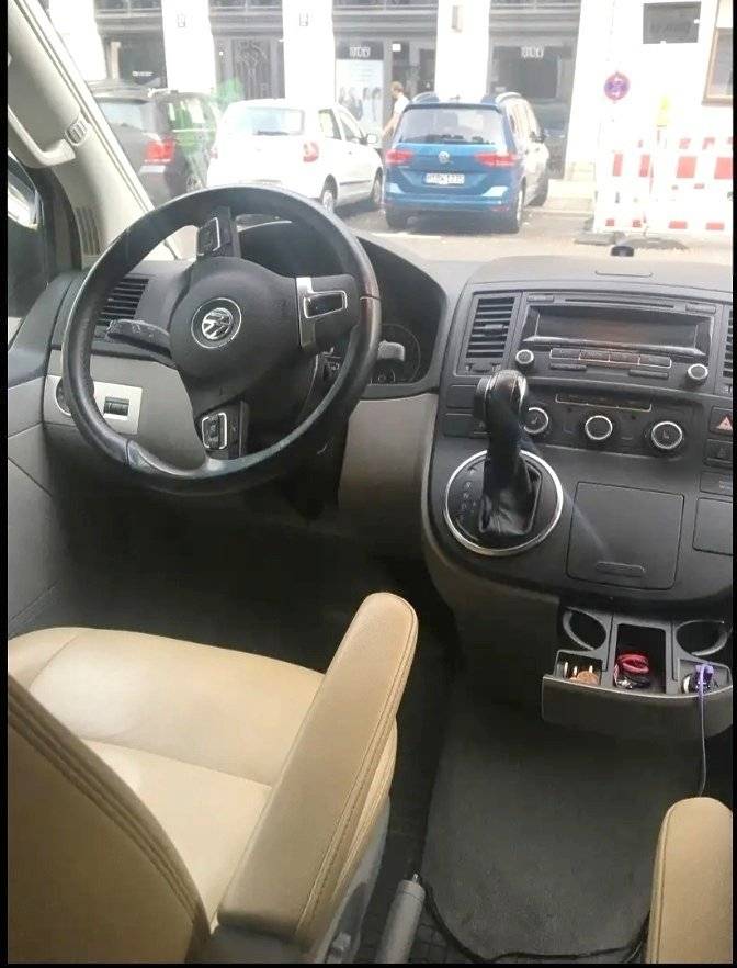 Volkswagen T5 California