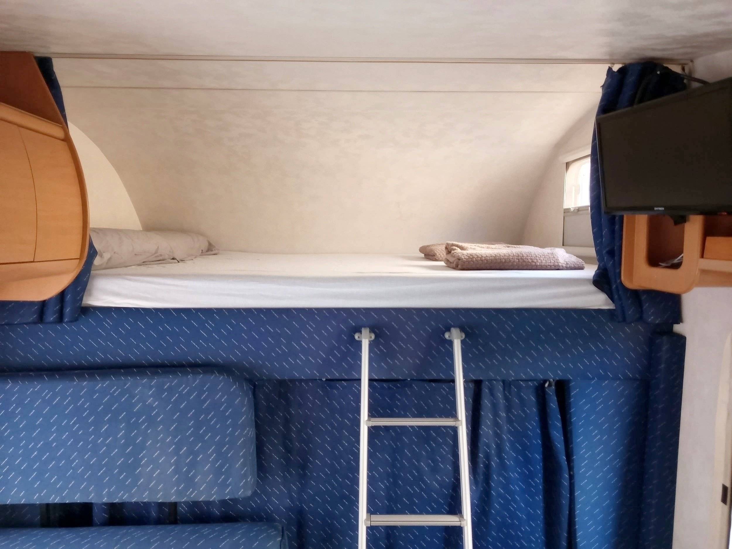 Couchages Fiat Ducato 2,3 l JTD 130 ch. - Yescapa