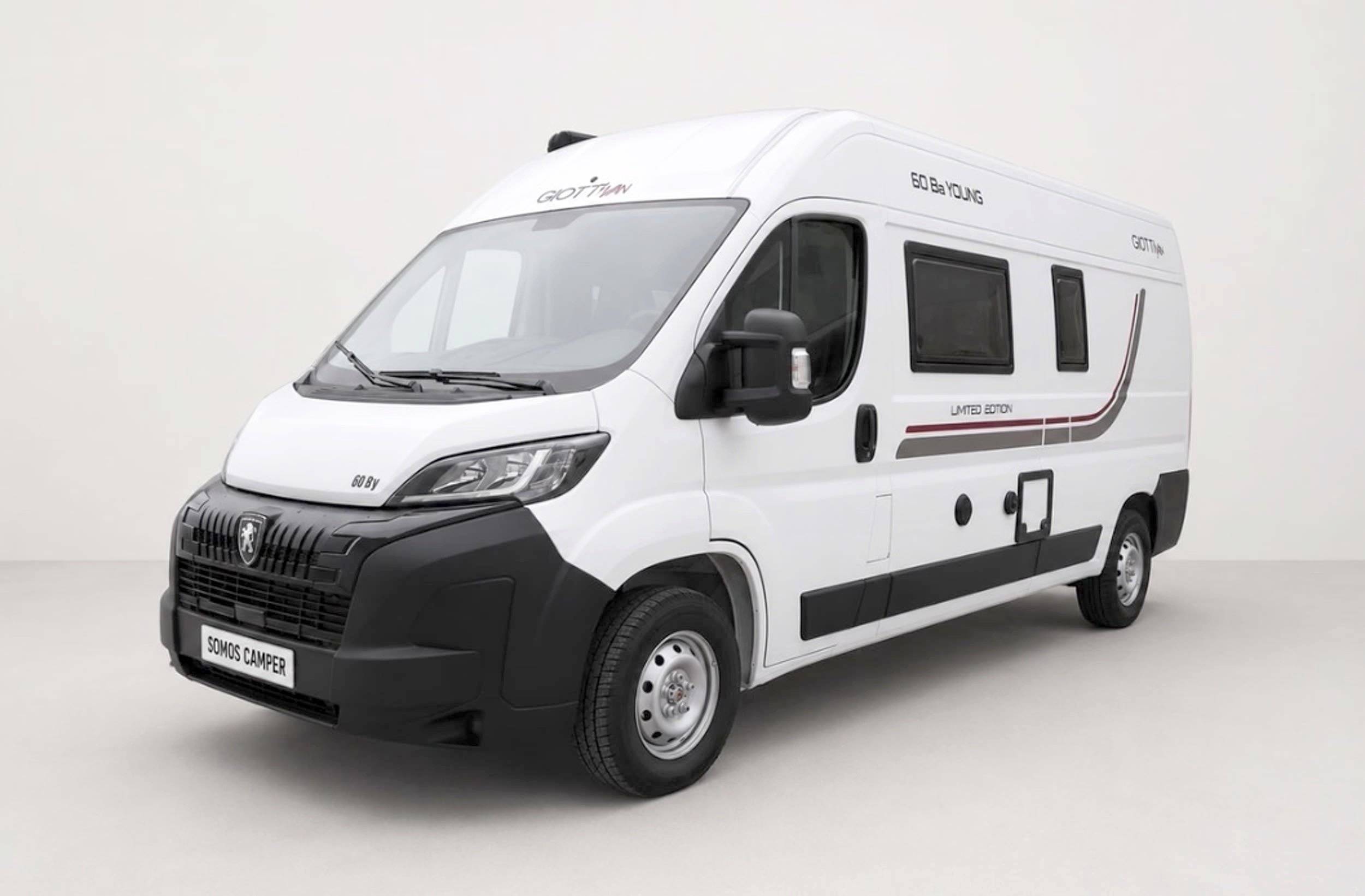 Vista del vehículo ángulo delantero Peugeot Boxer - Yescapa