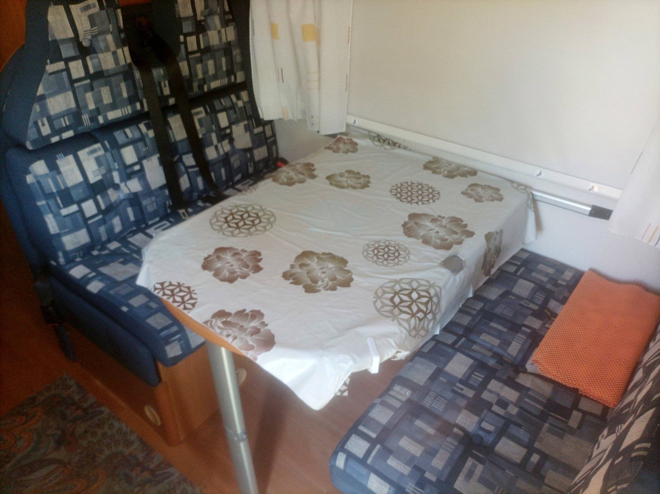 Dining Area Fiat - Yescapa