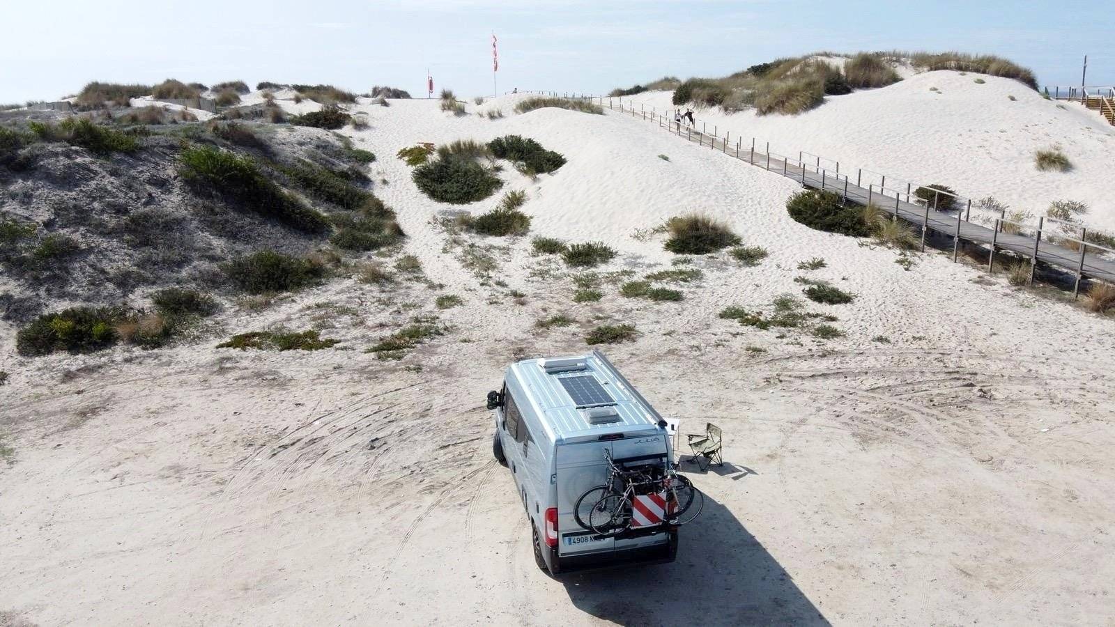 Juliá Camper Fiat 130 Caballos