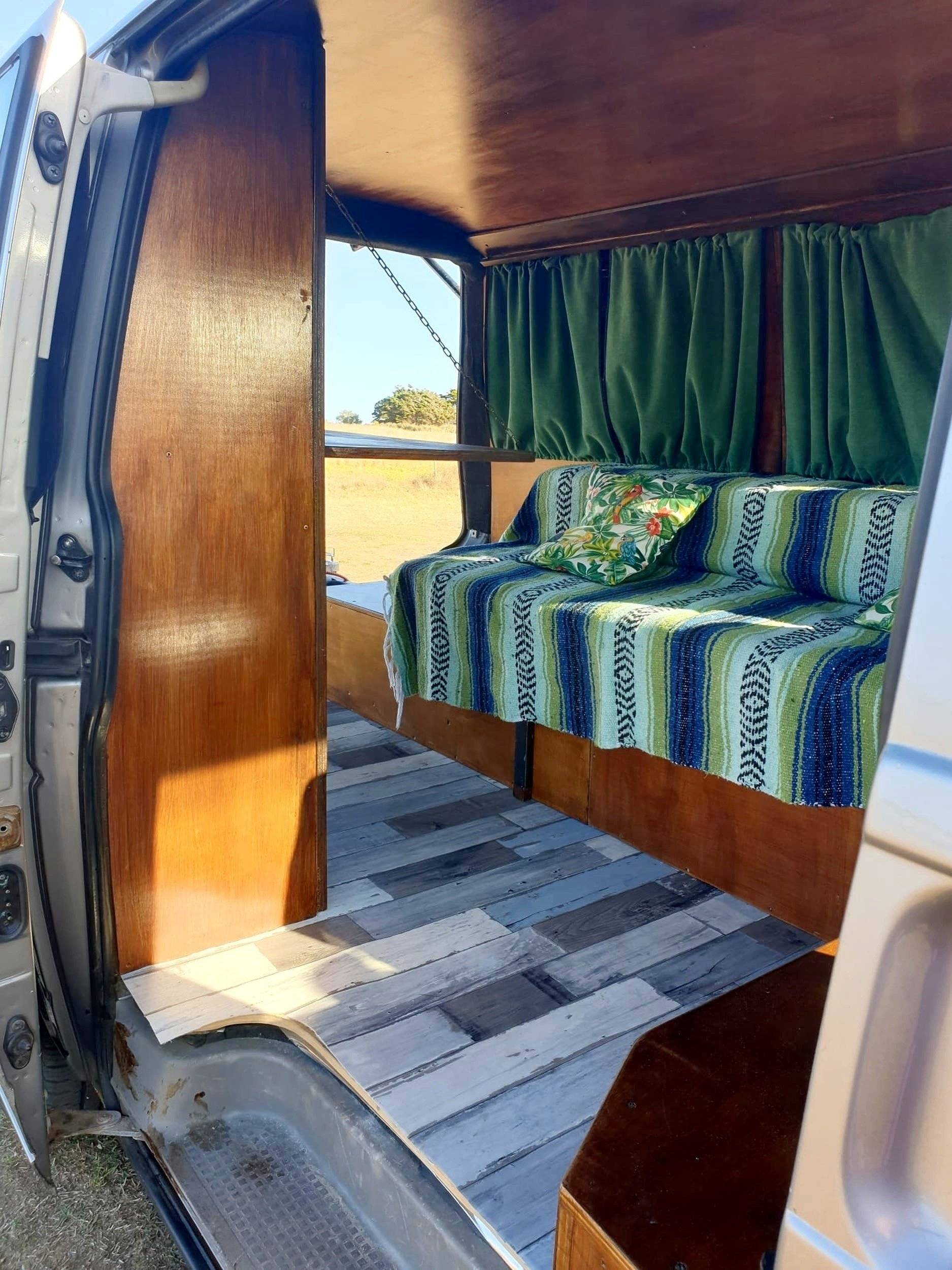 Couchages Volkswagen Transporter T4 - Yescapa